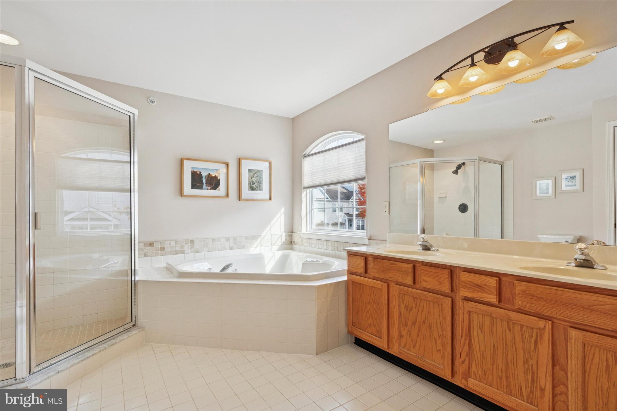 HILL VIEW - Residential