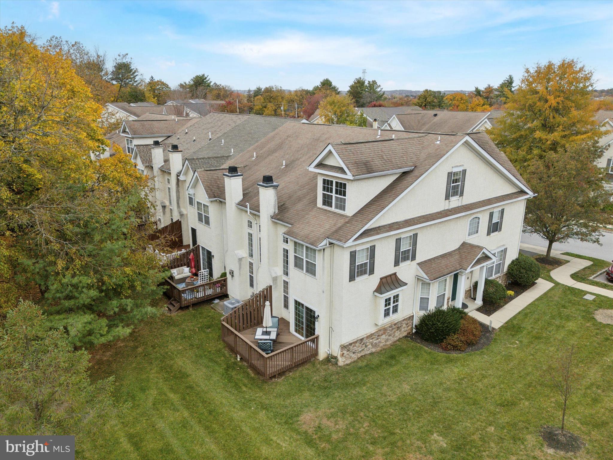 HILL VIEW - Residential