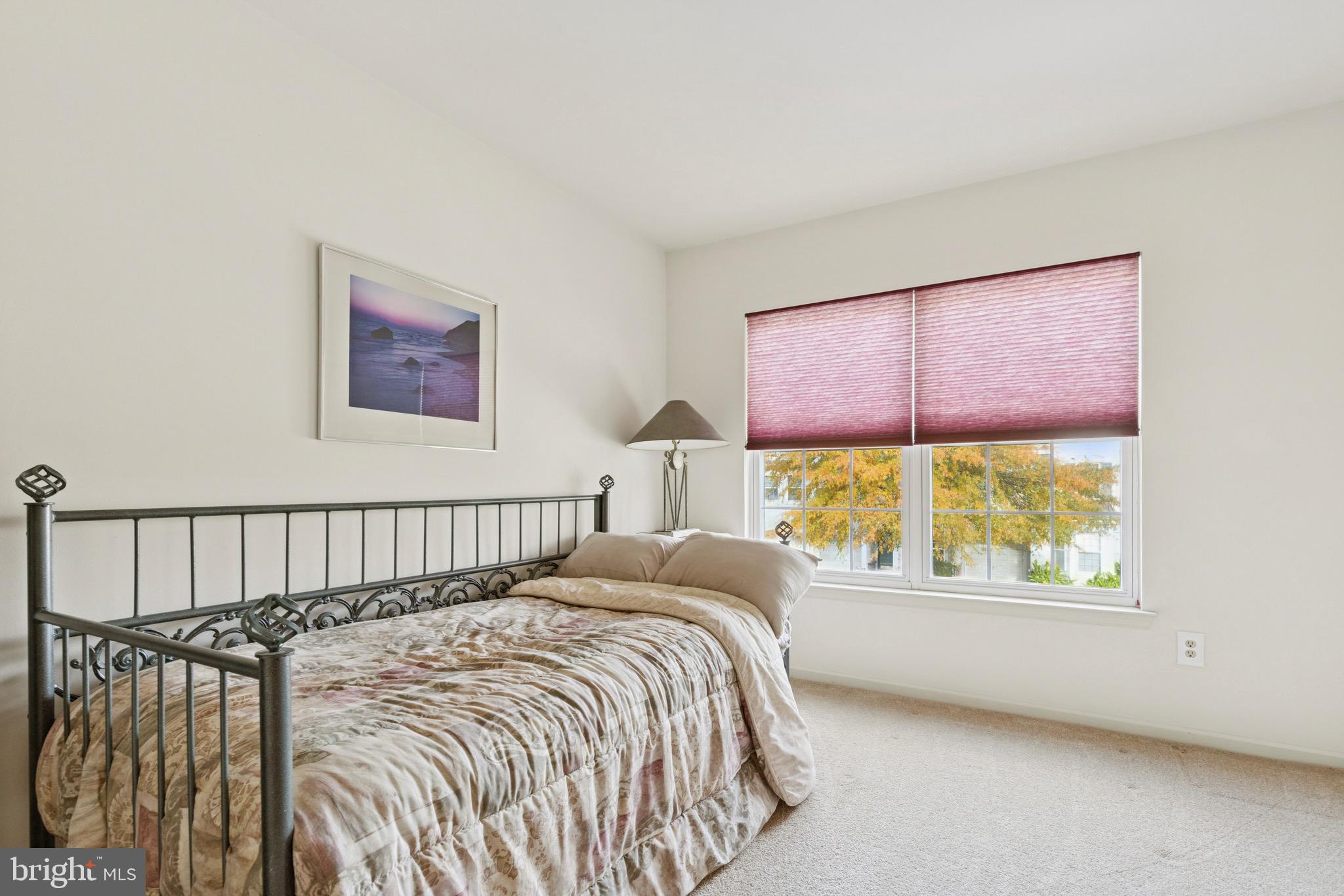 HILL VIEW - Residential