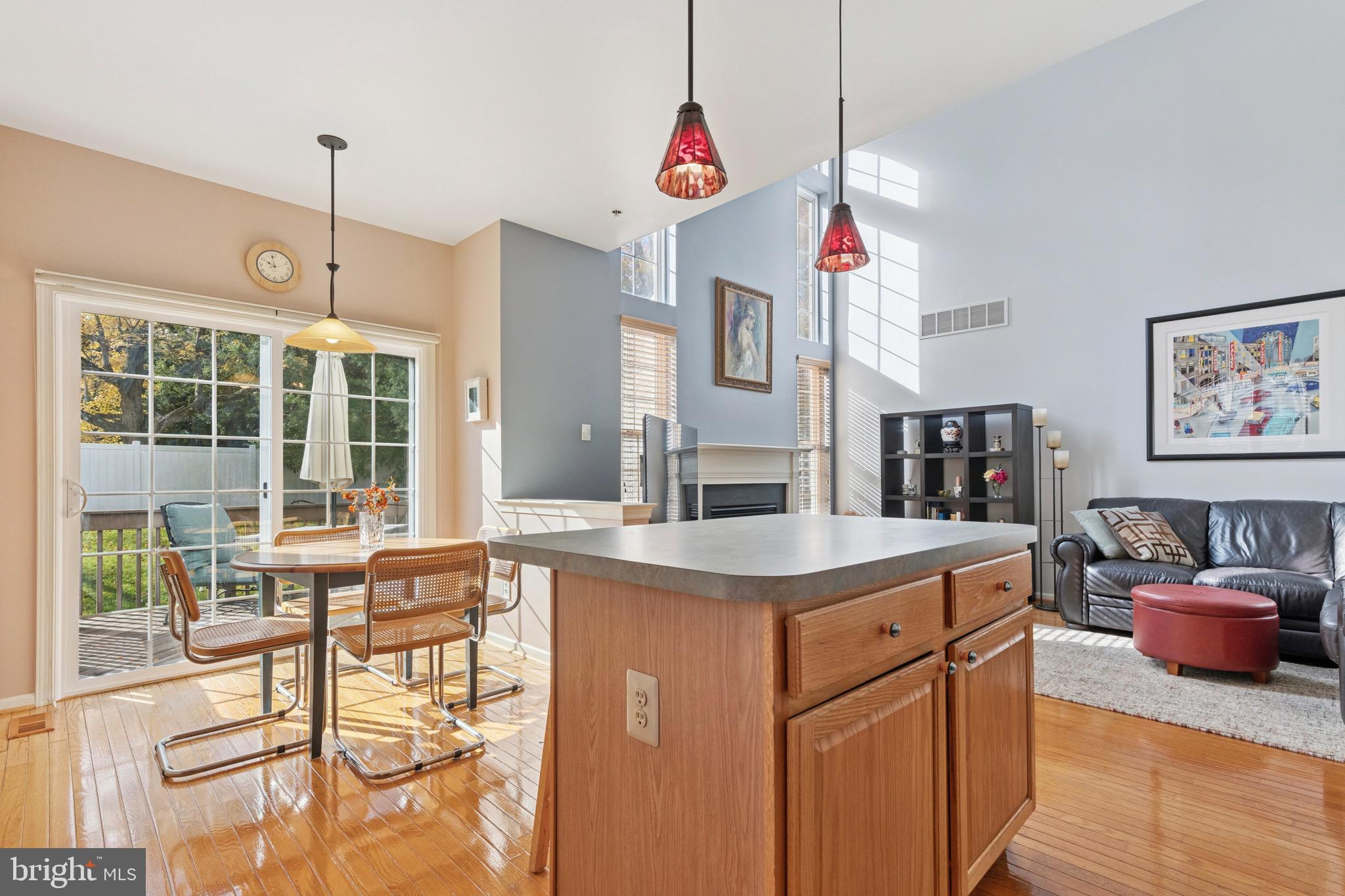 HILL VIEW - Residential