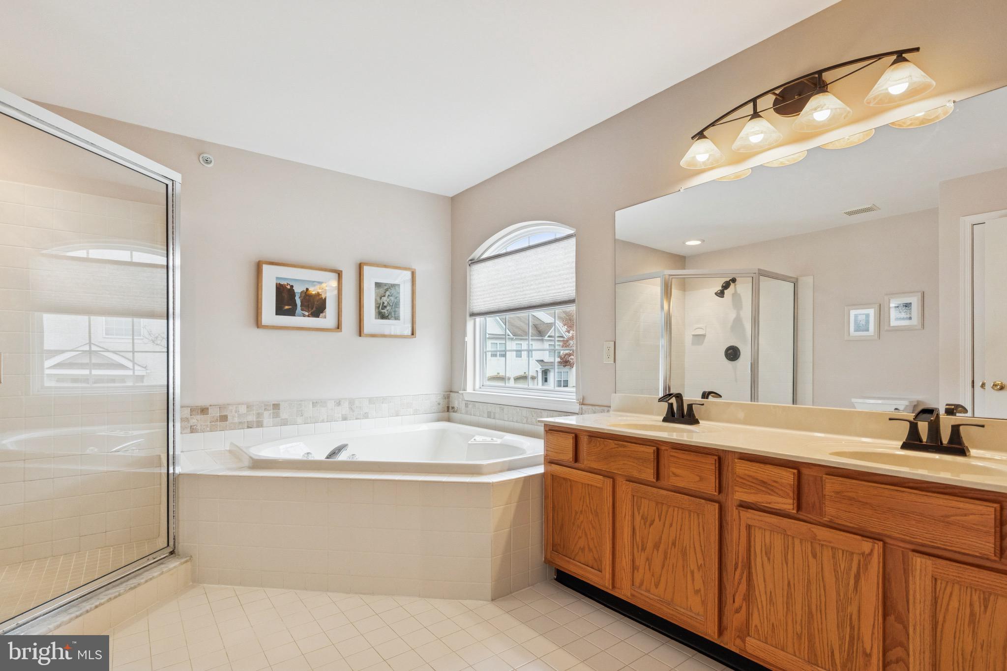 HILL VIEW - Residential