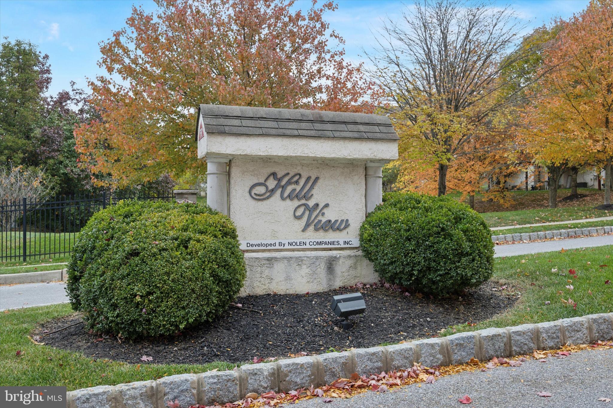 HILL VIEW - Residential