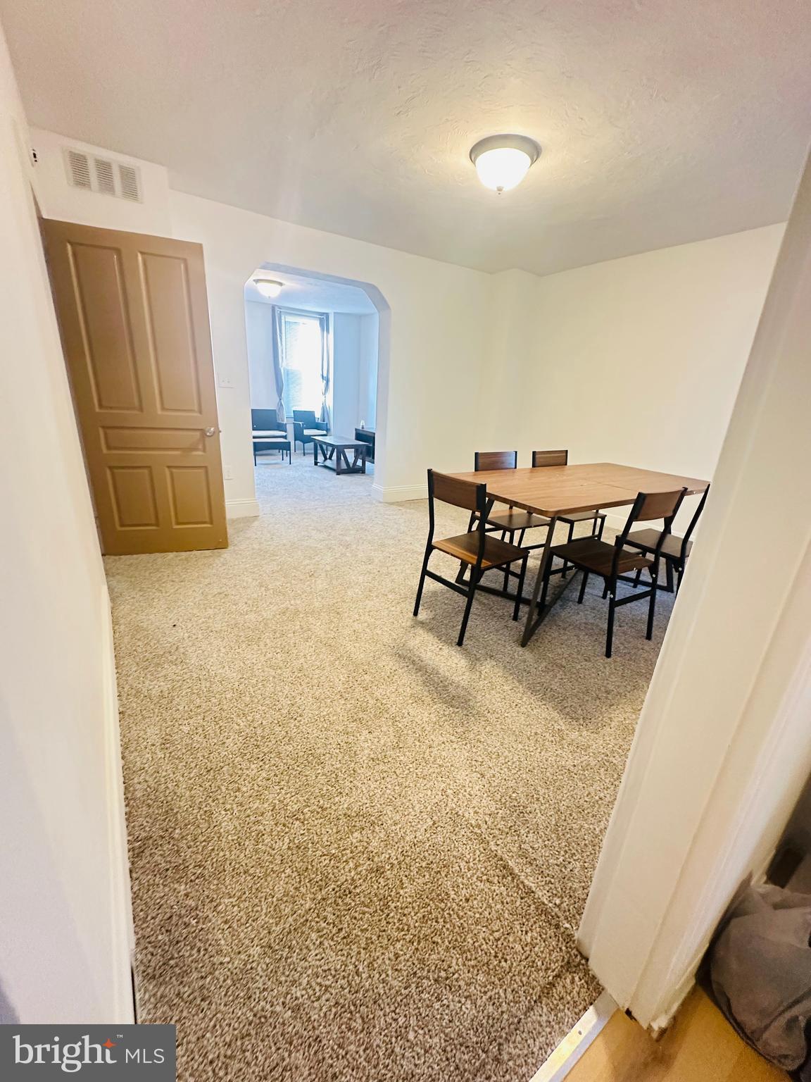352 W GAY AVENUE
