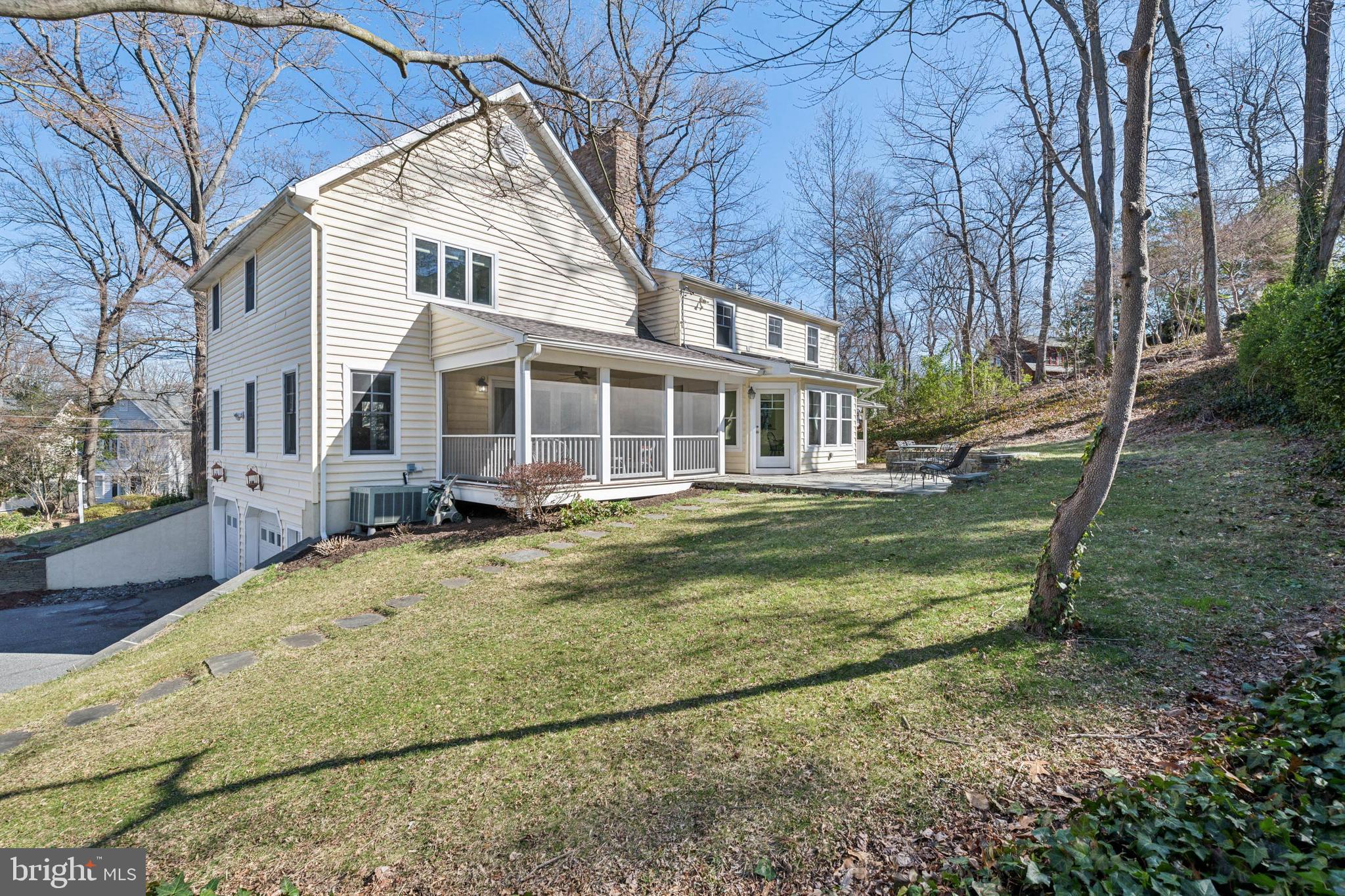 ROUND BAY - Residential