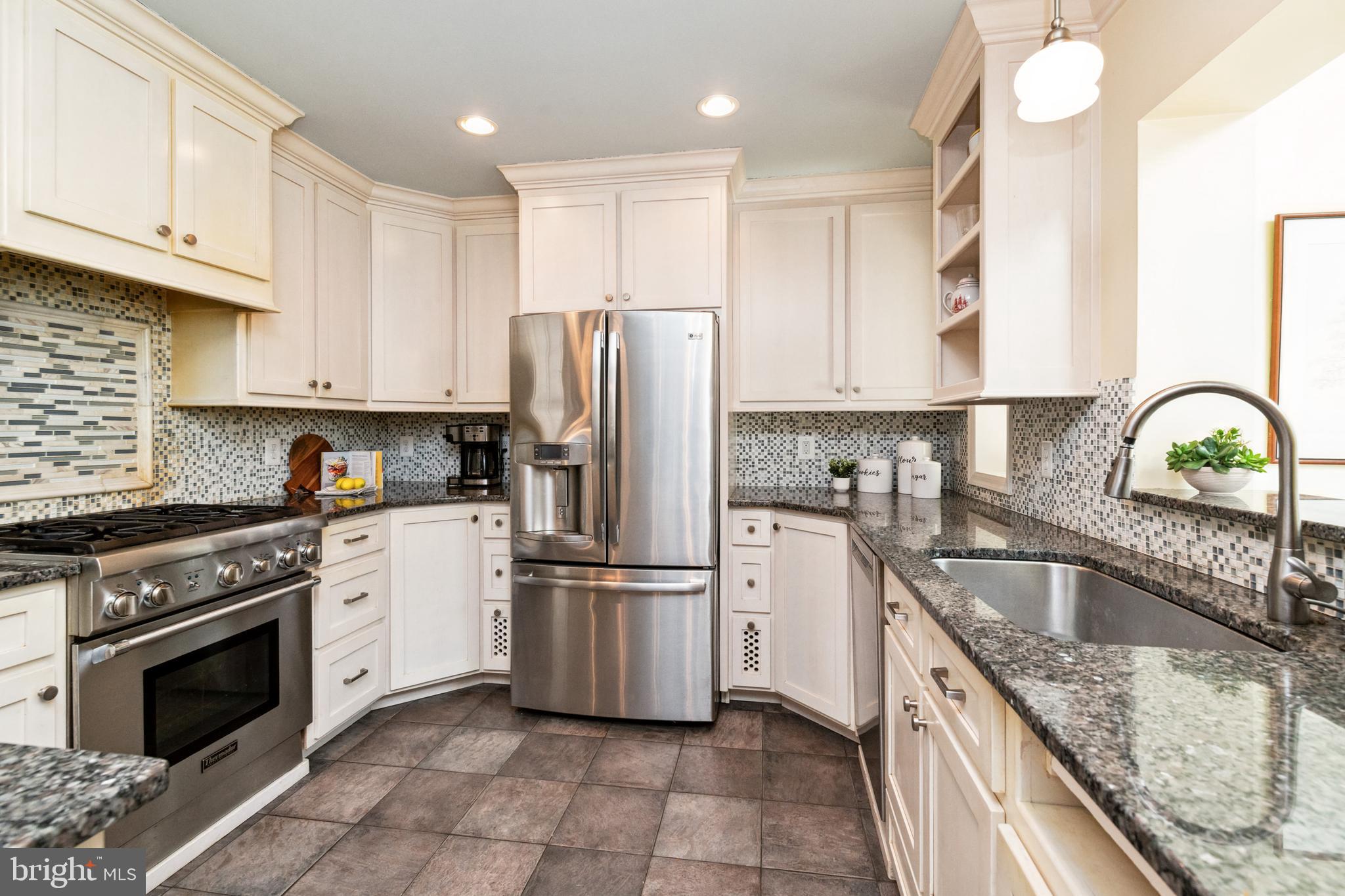 ROUND BAY - Residential