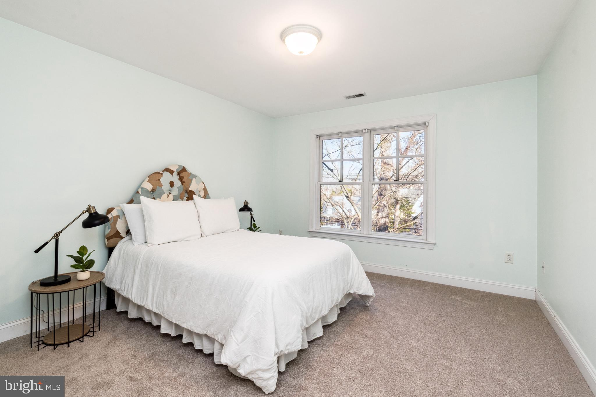 ROUND BAY - Residential