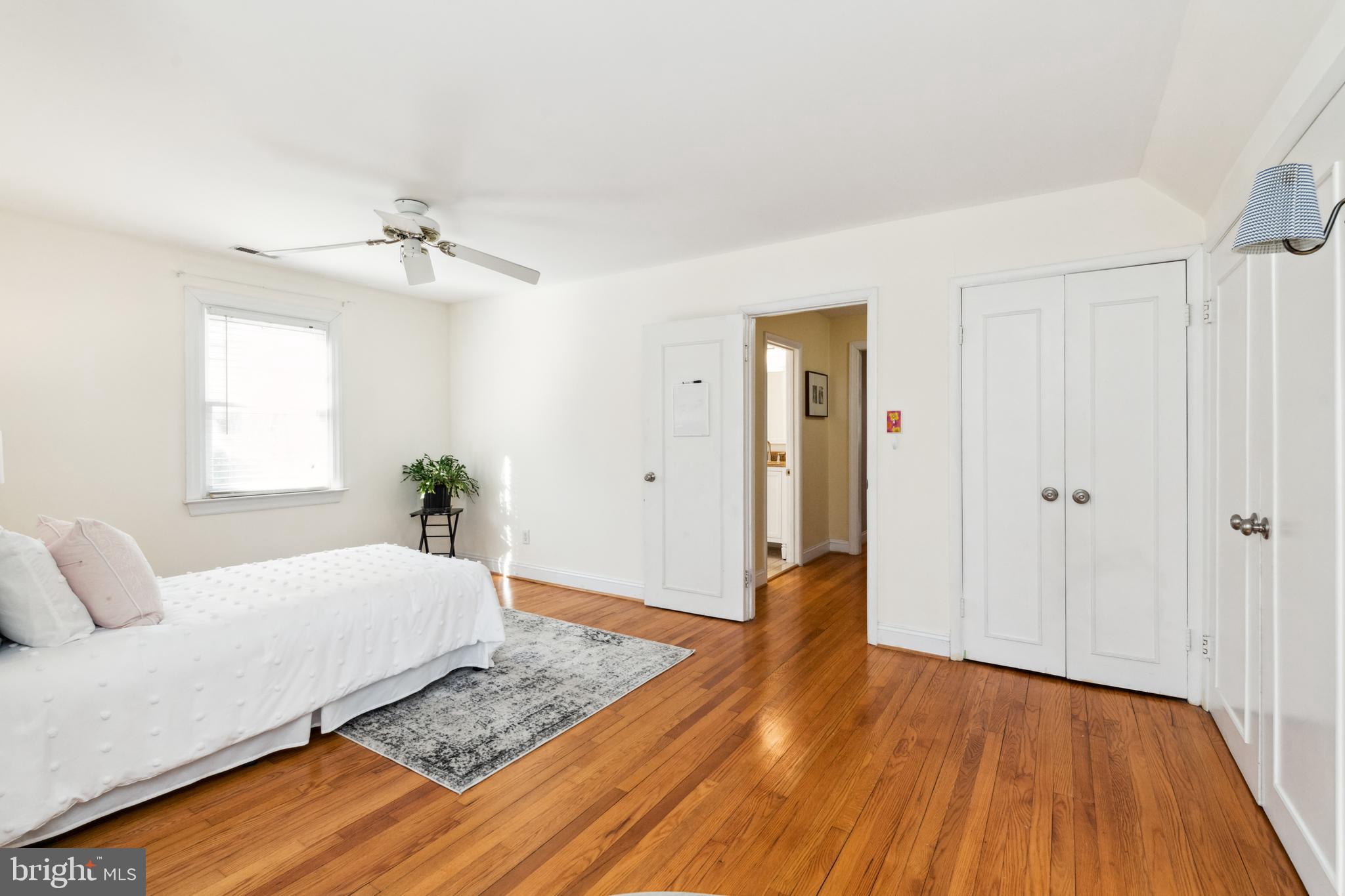 ROUND BAY - Residential