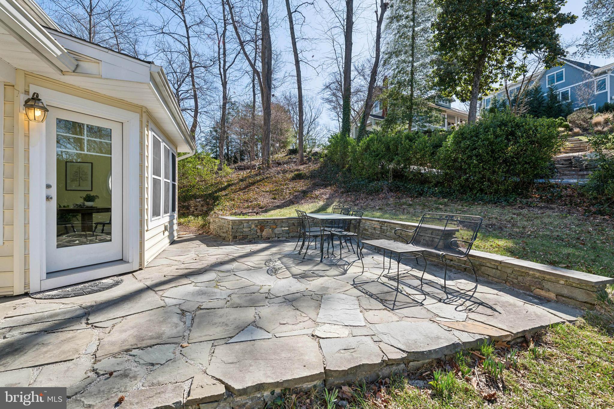 ROUND BAY - Residential