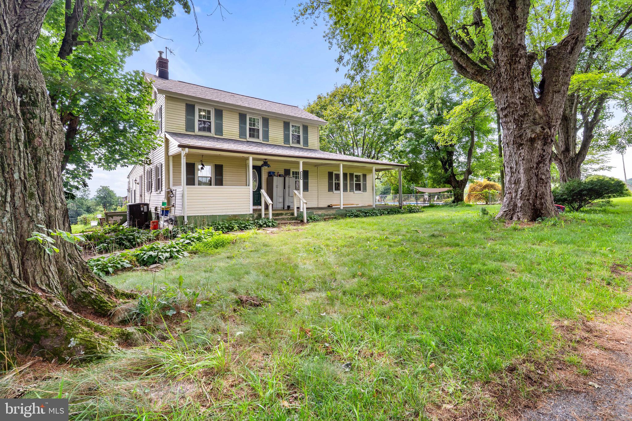 136 CROSSLAND LANE