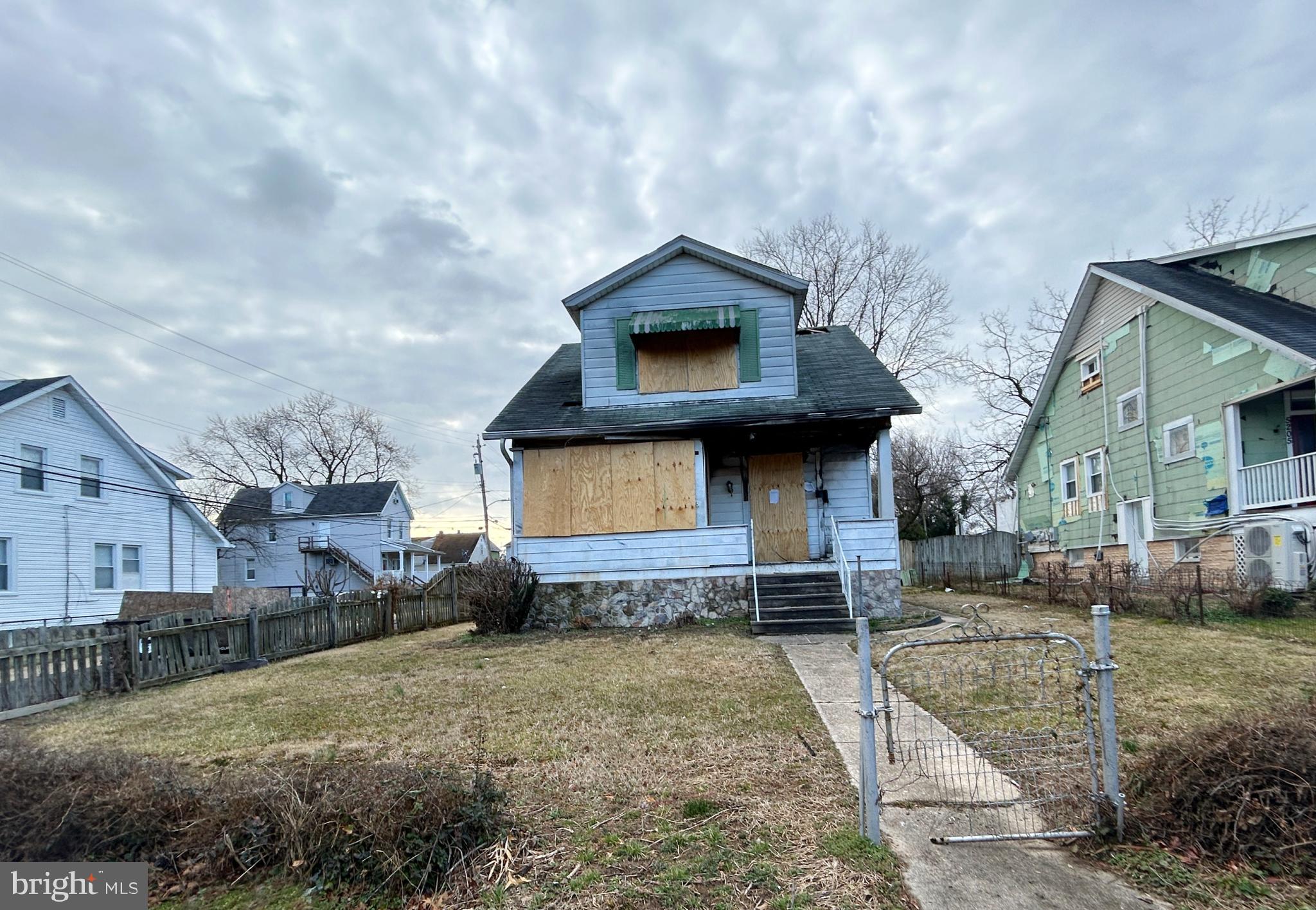 GARDENVILLE - Residential