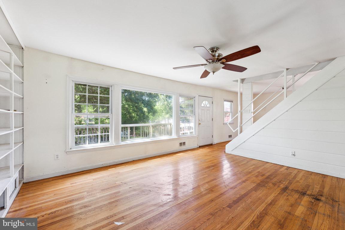 KNOLLWOOD - Residential