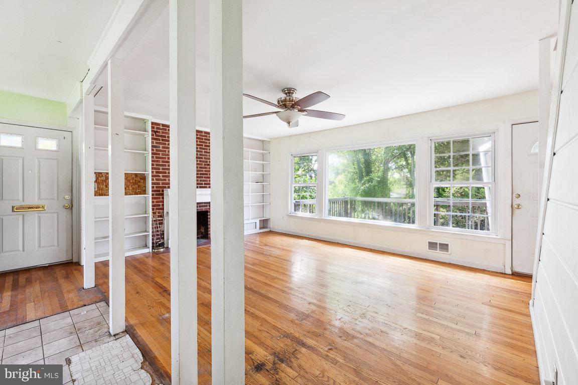 KNOLLWOOD - Residential