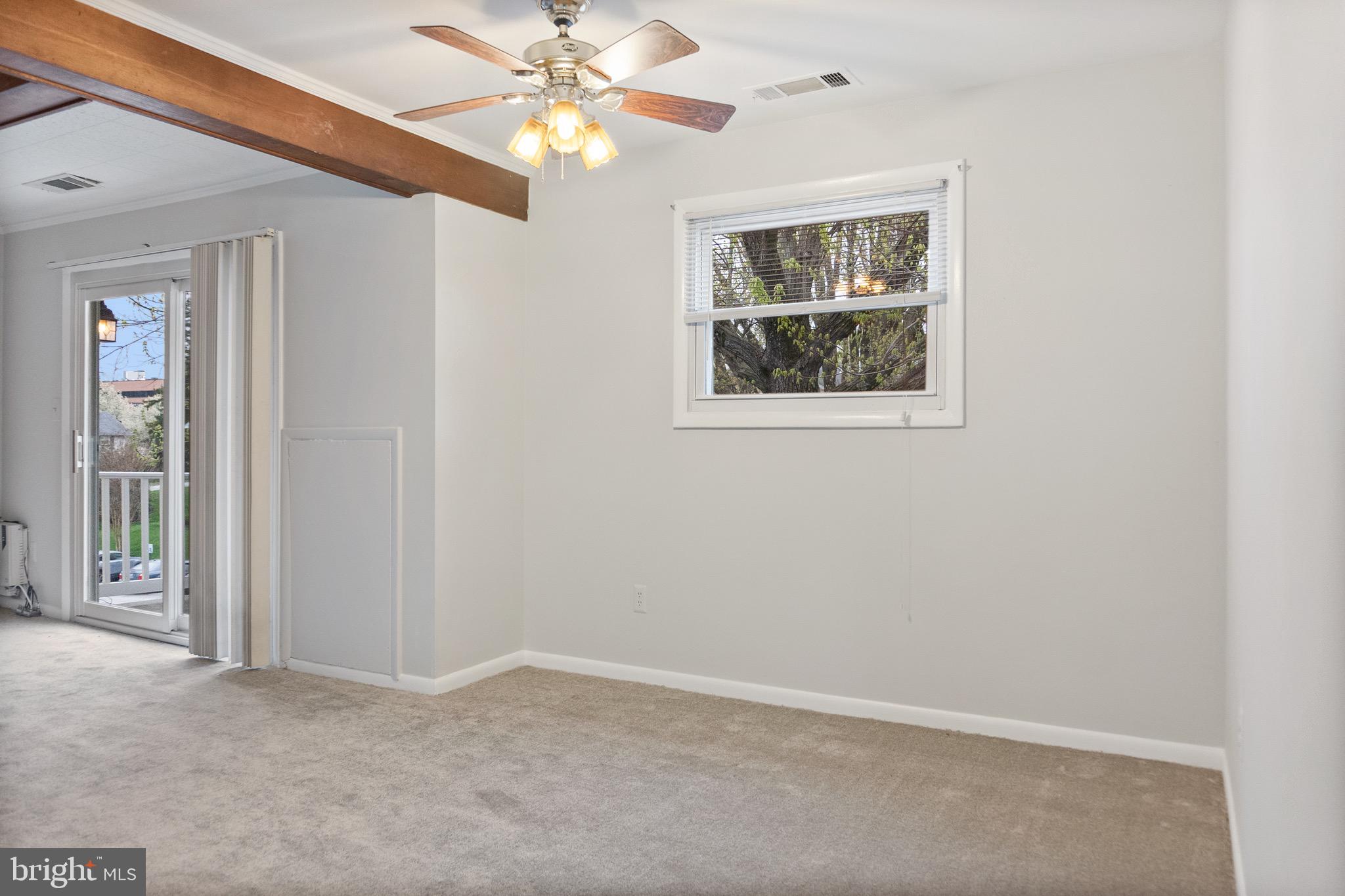 WARREN LODGE CONDOMINIUMS - Residential Lease