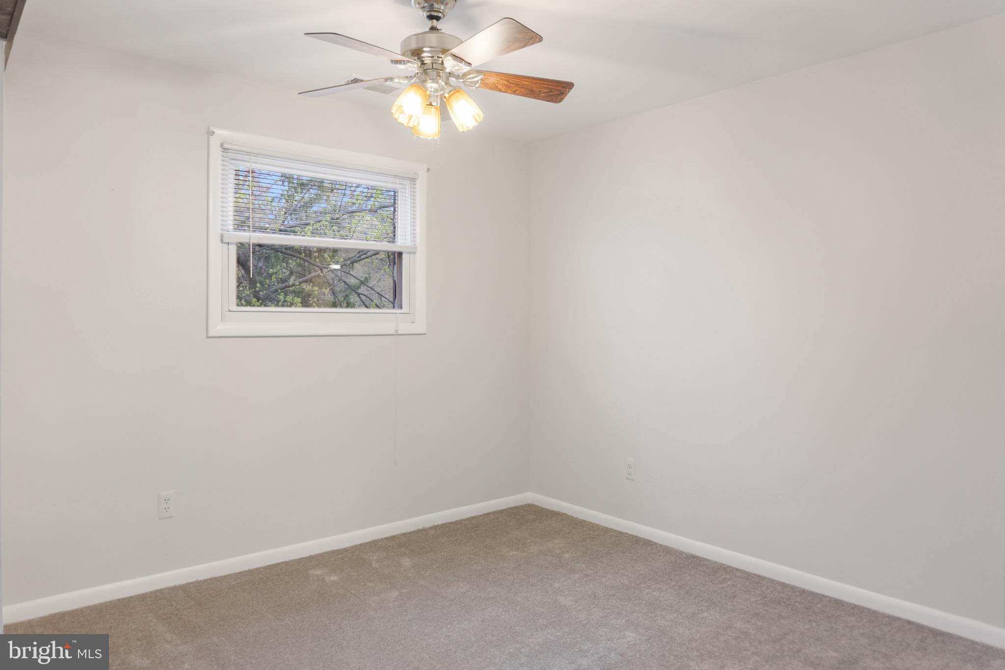 5 WARREN LODGE COURT 2-A