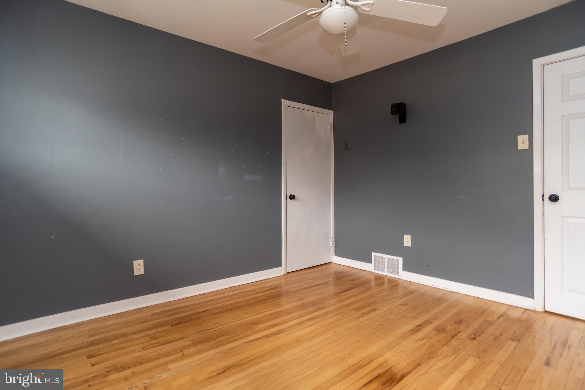 PENNSBURY HGTS - Residential Lease