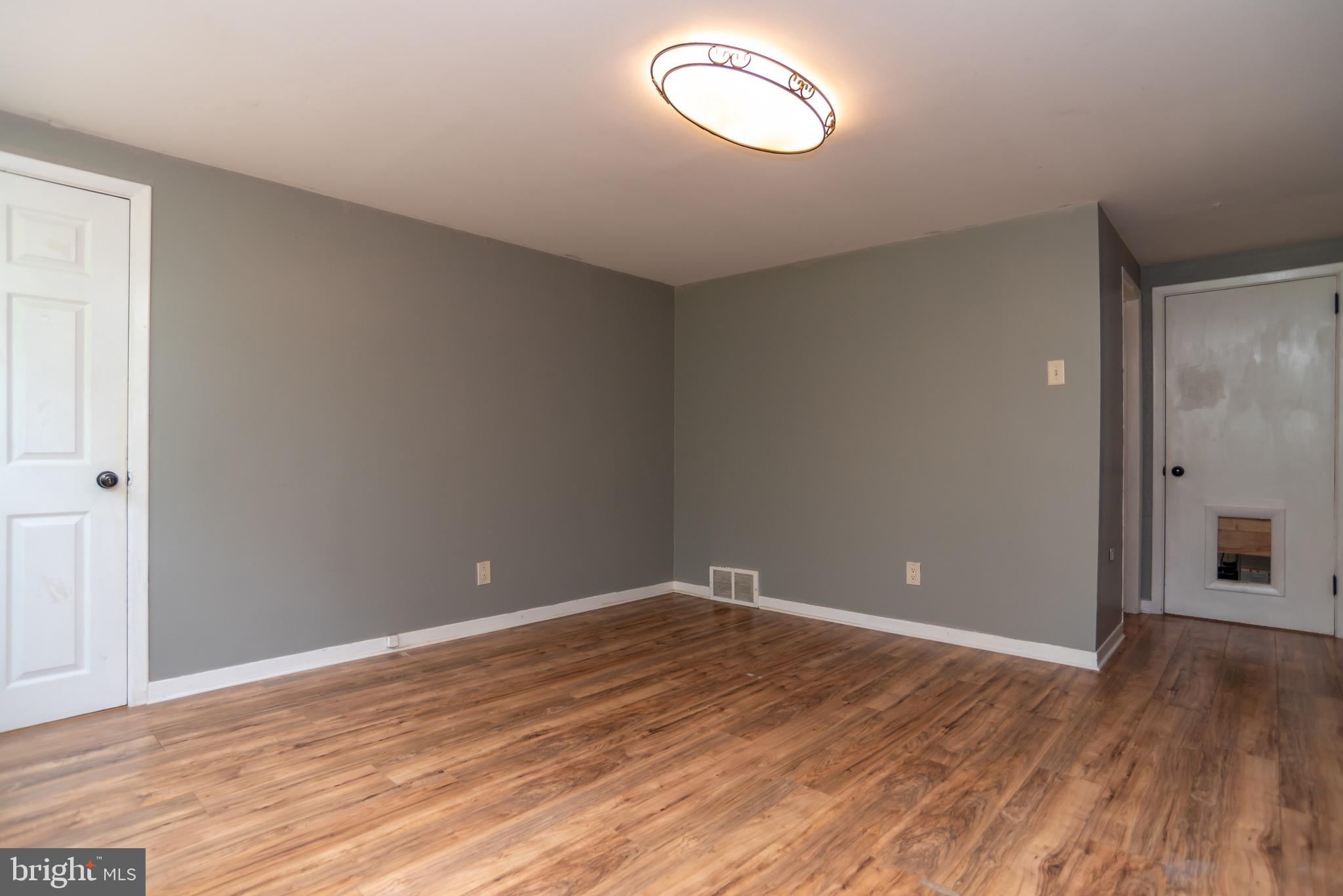 PENNSBURY HGTS - Residential Lease