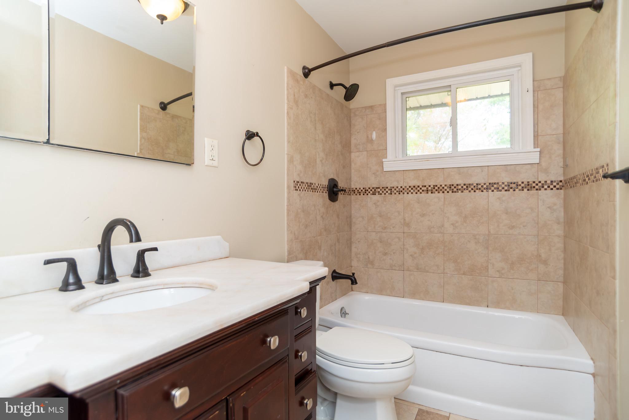 PENNSBURY HGTS - Residential Lease