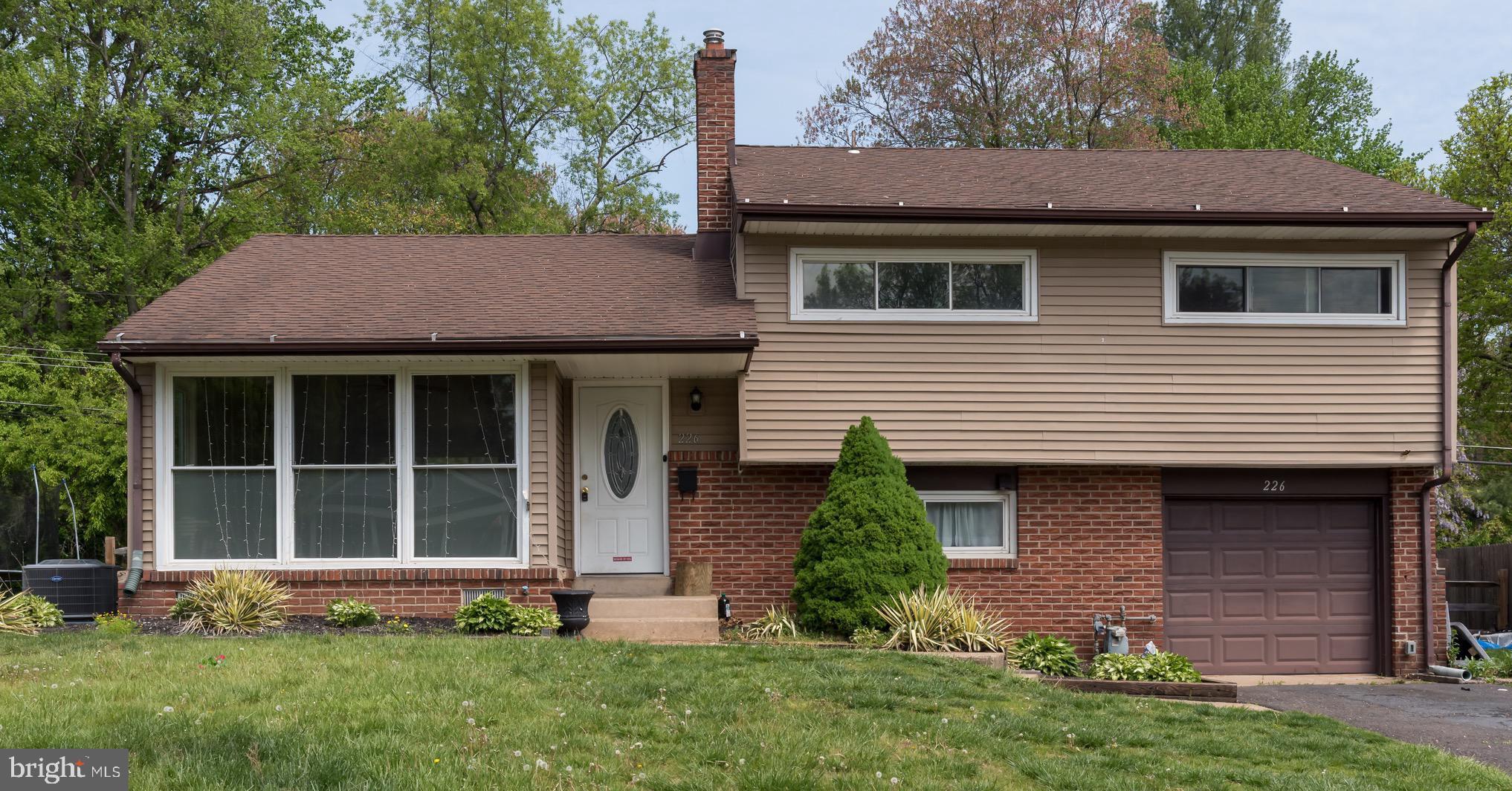 PENNSBURY HGTS - Residential Lease