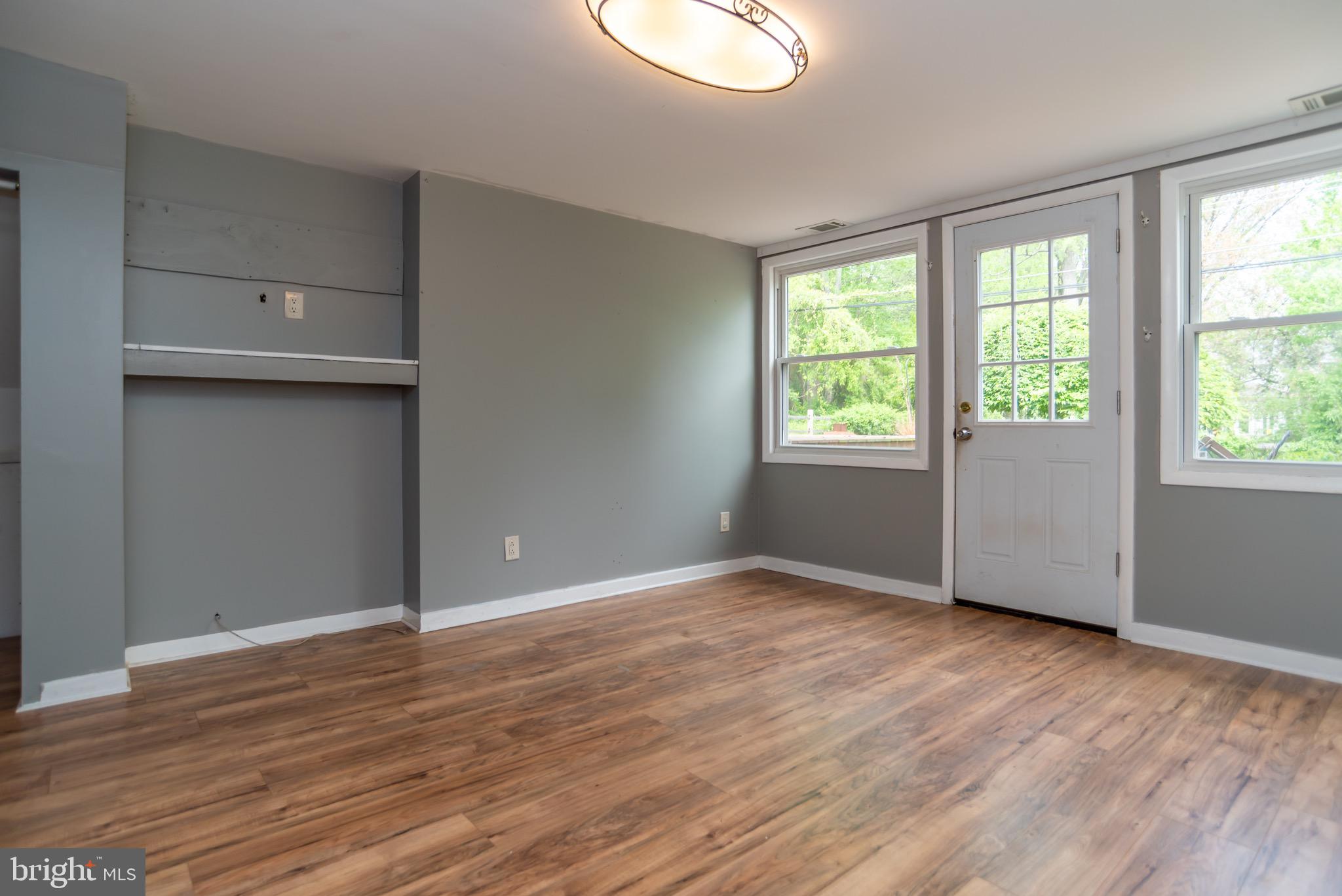 PENNSBURY HGTS - Residential Lease