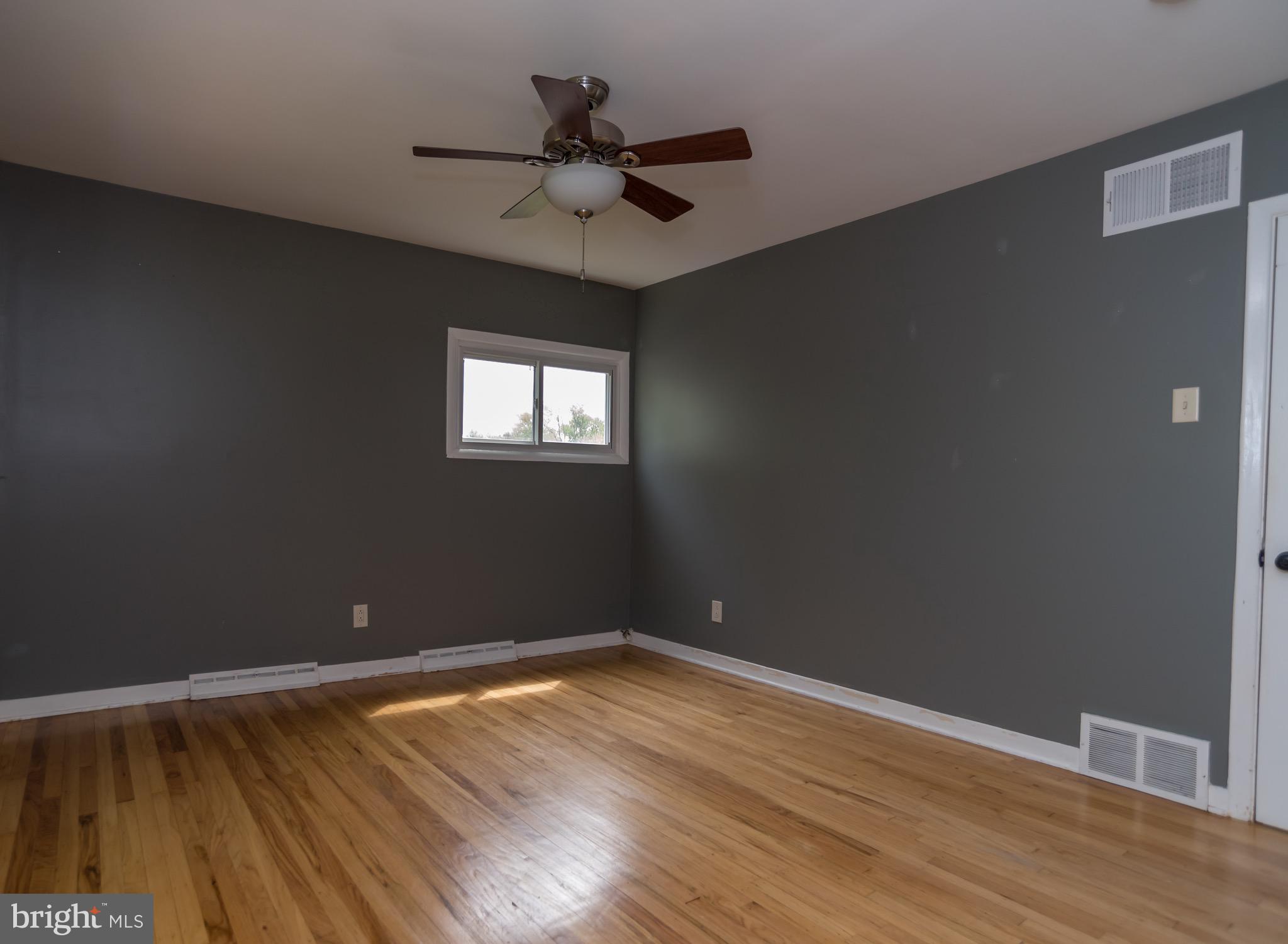 PENNSBURY HGTS - Residential Lease