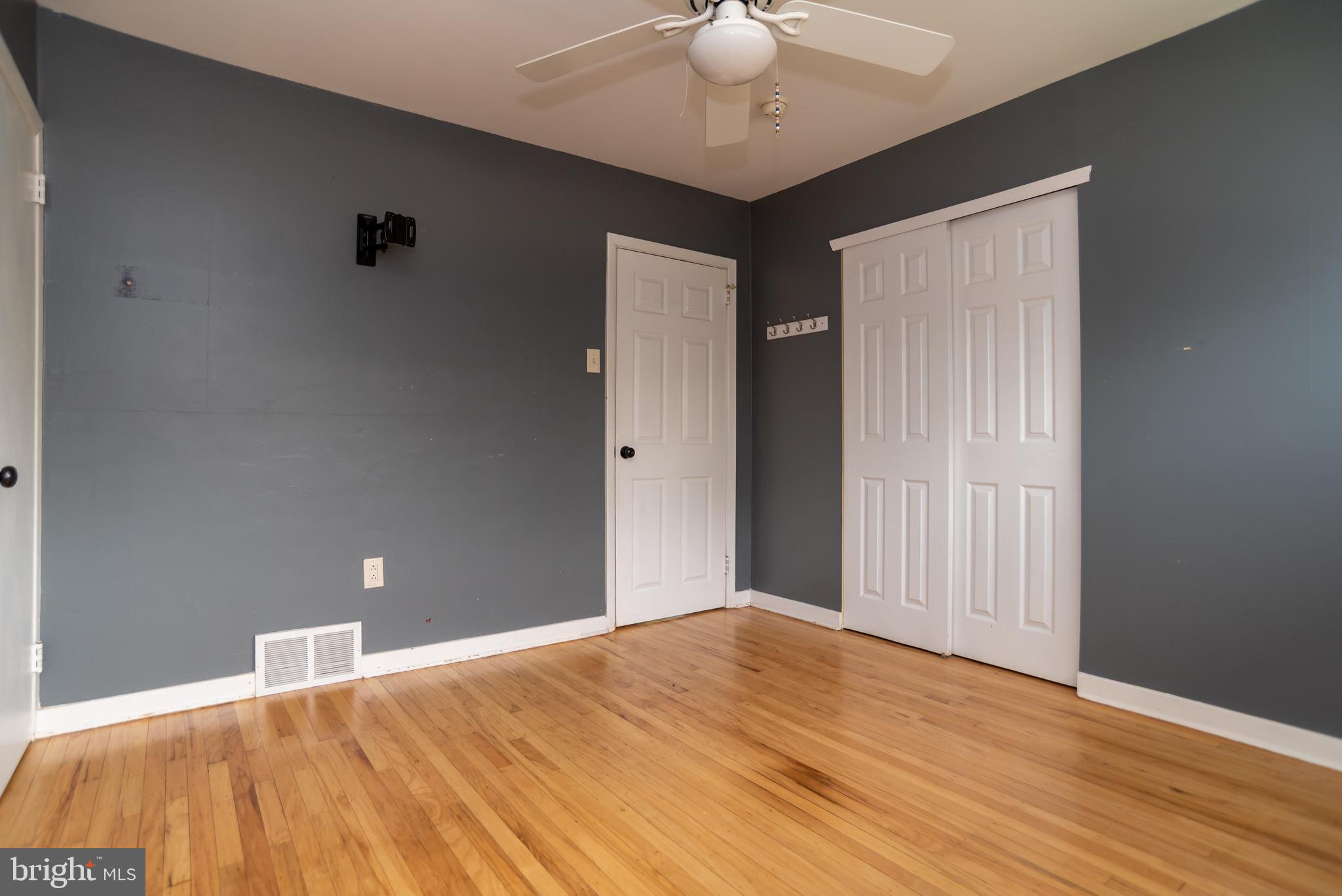 PENNSBURY HGTS - Residential Lease