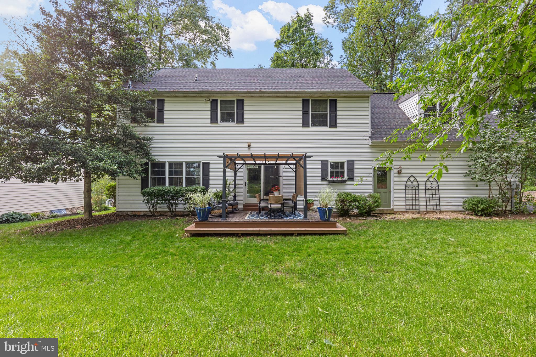 130 W CRESTLYN DRIVE