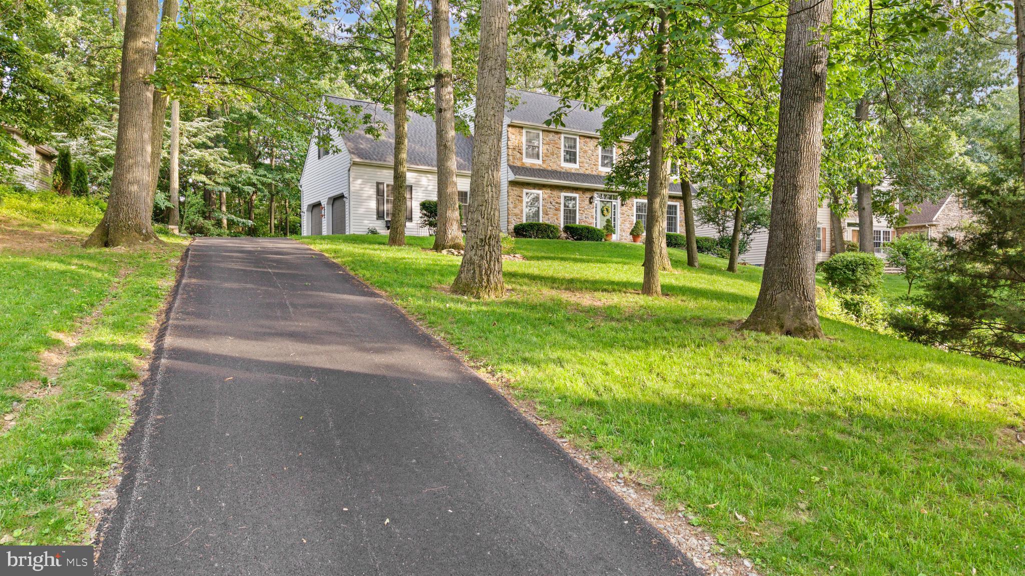 130 W CRESTLYN DRIVE