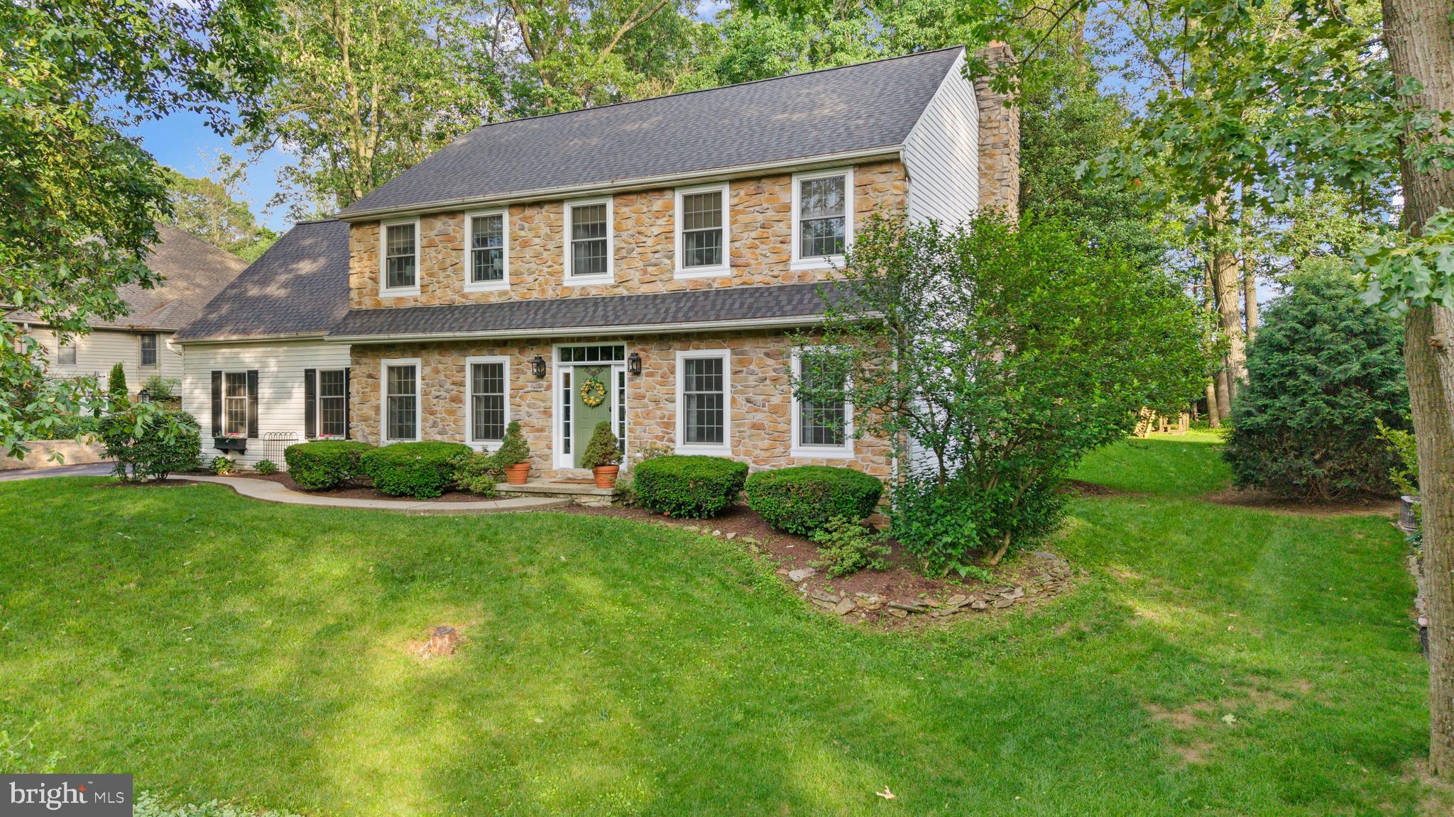 130 W CRESTLYN DRIVE