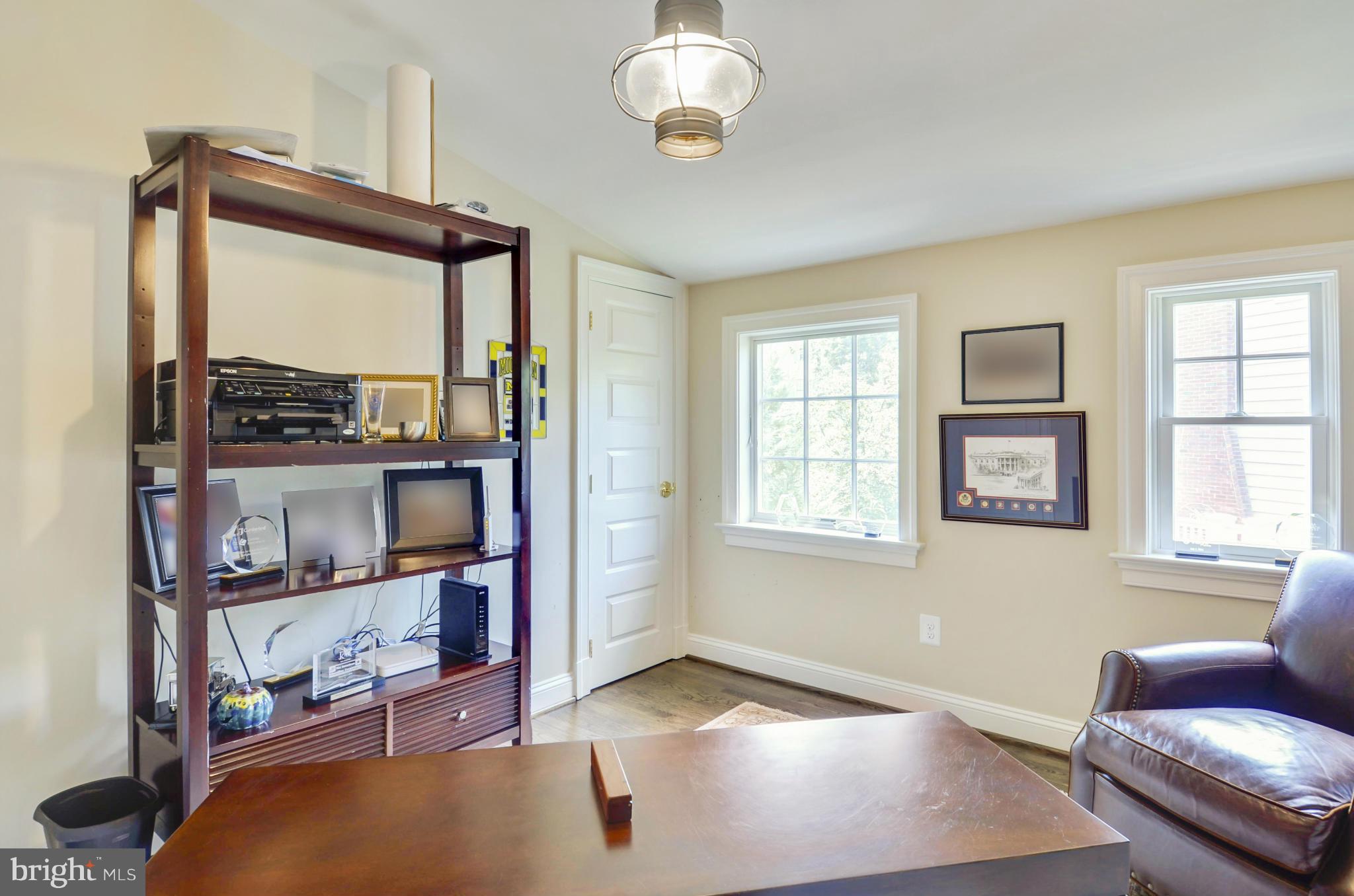 ROSEMONT - Residential