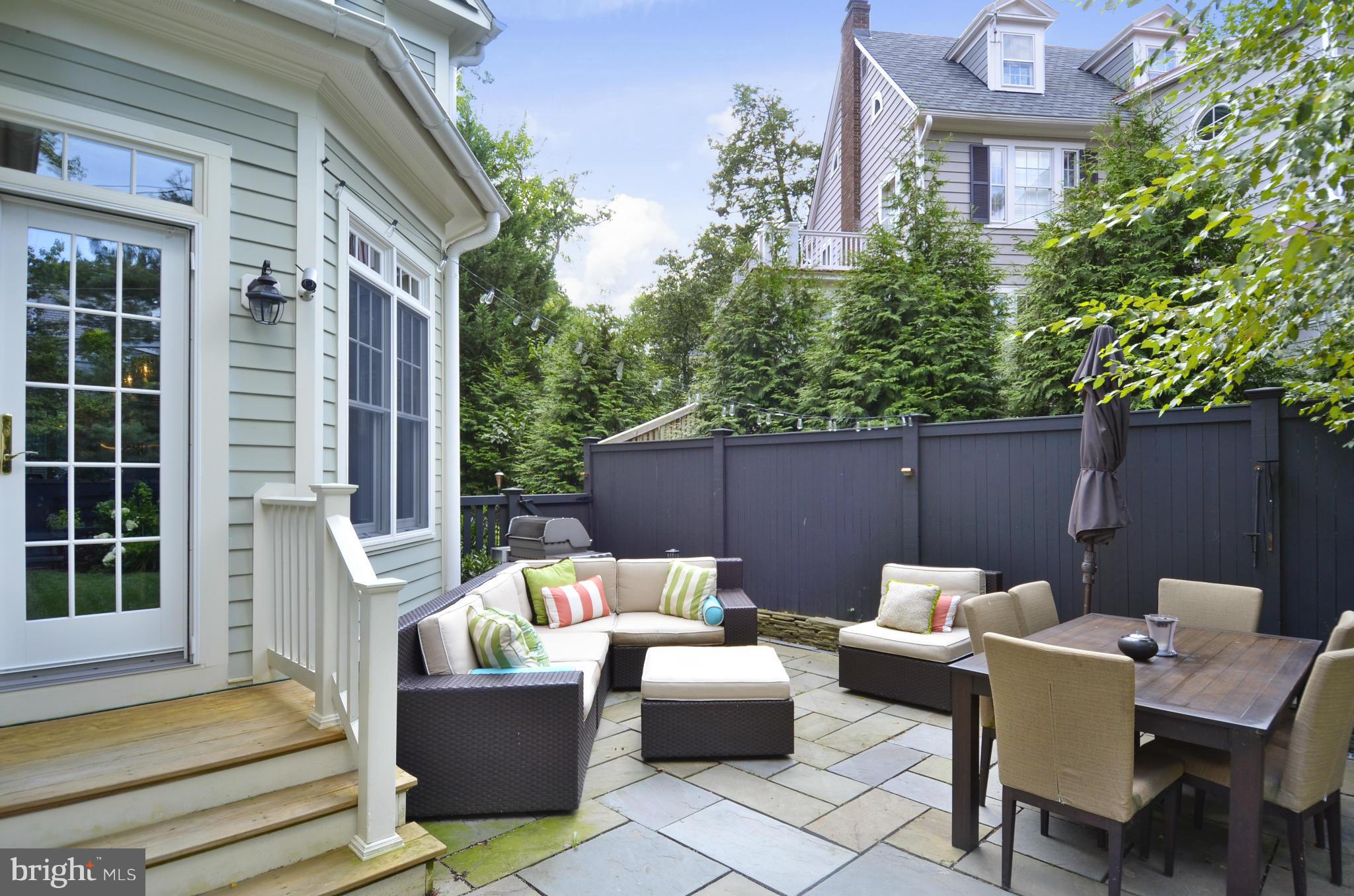 ROSEMONT - Residential