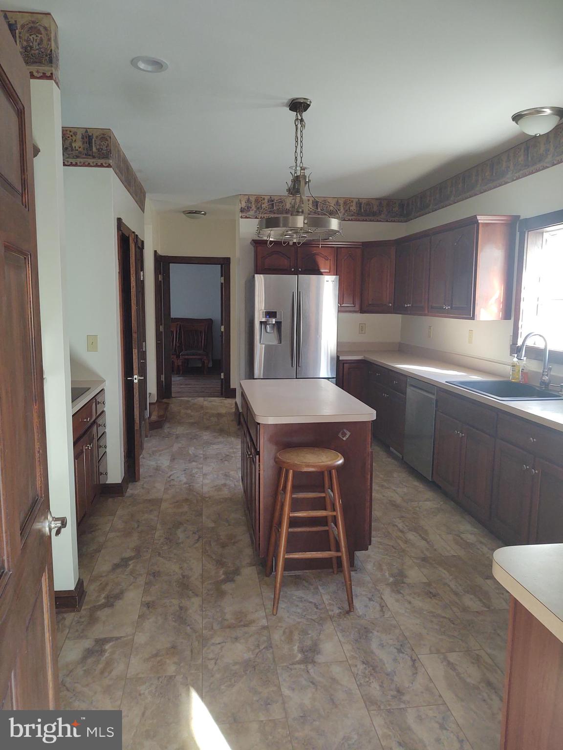 WHISKEY CREEK - Residential Lease