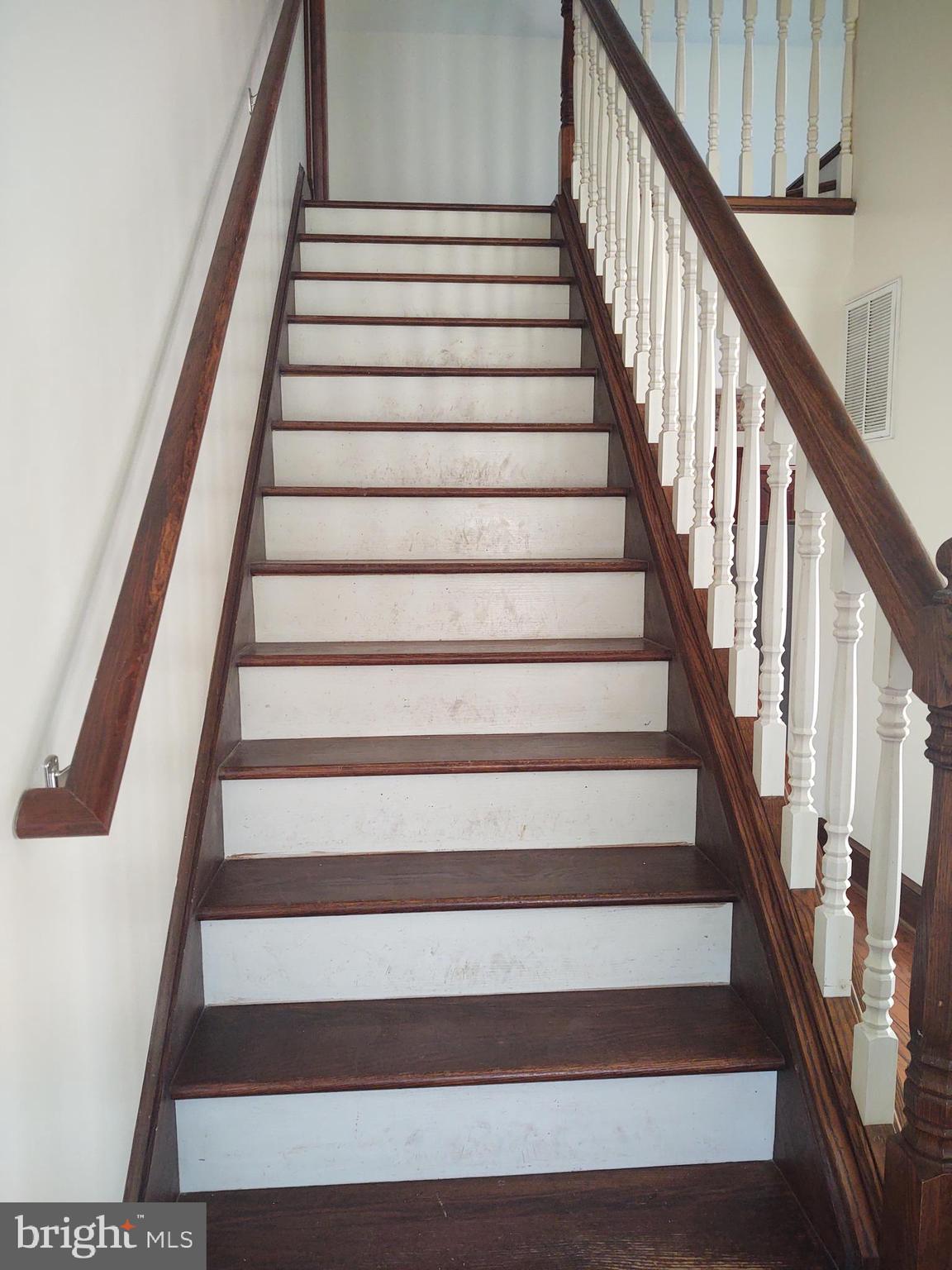 WHISKEY CREEK - Residential Lease