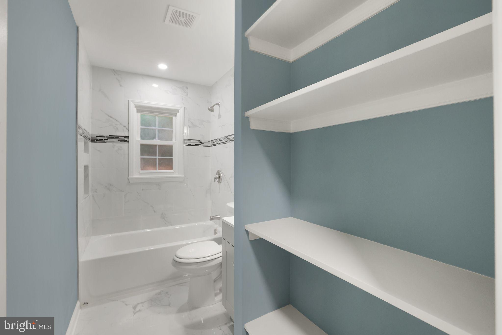 DALE CITY - Residential