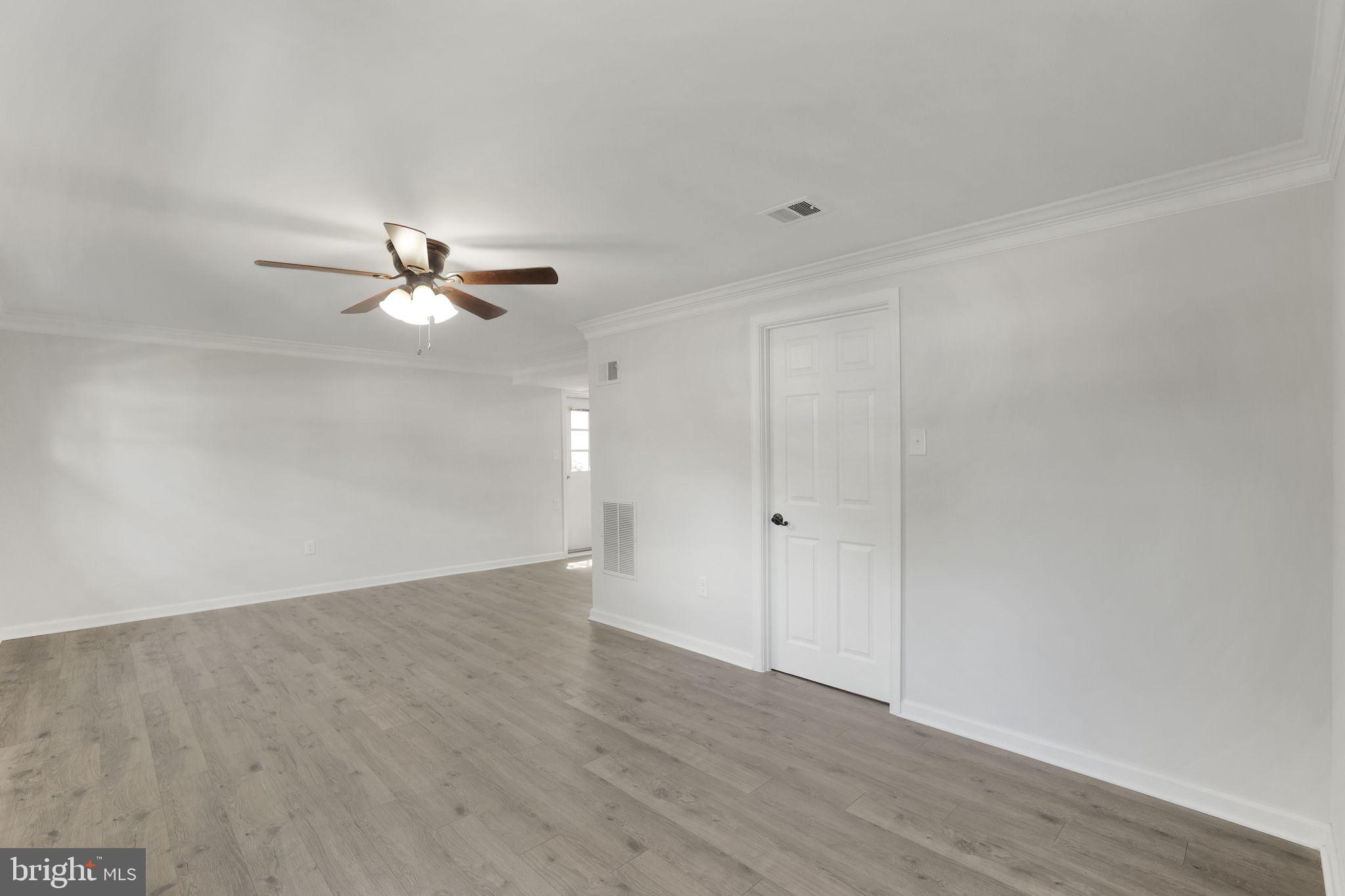 DALE CITY - Residential