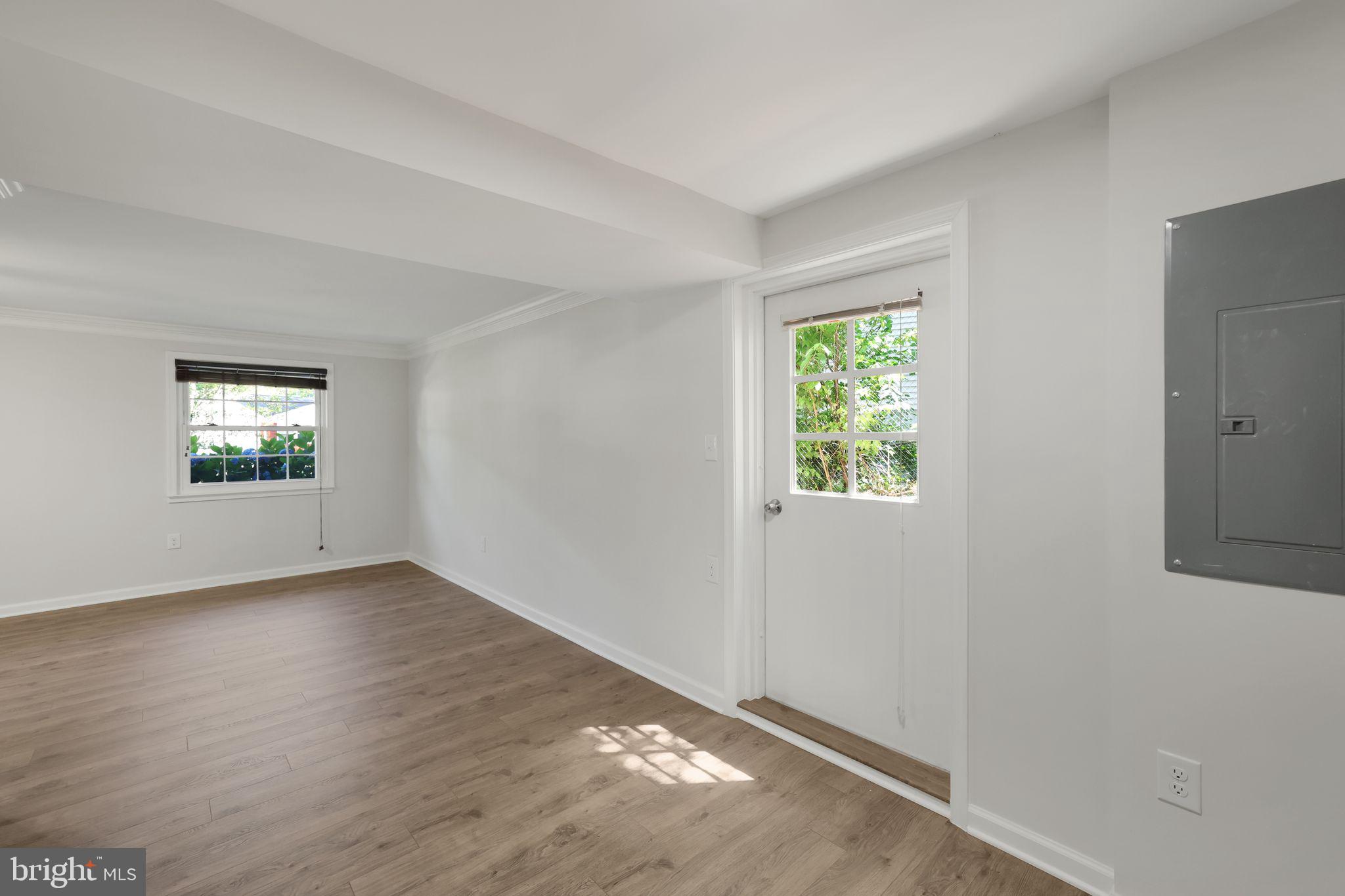 DALE CITY - Residential