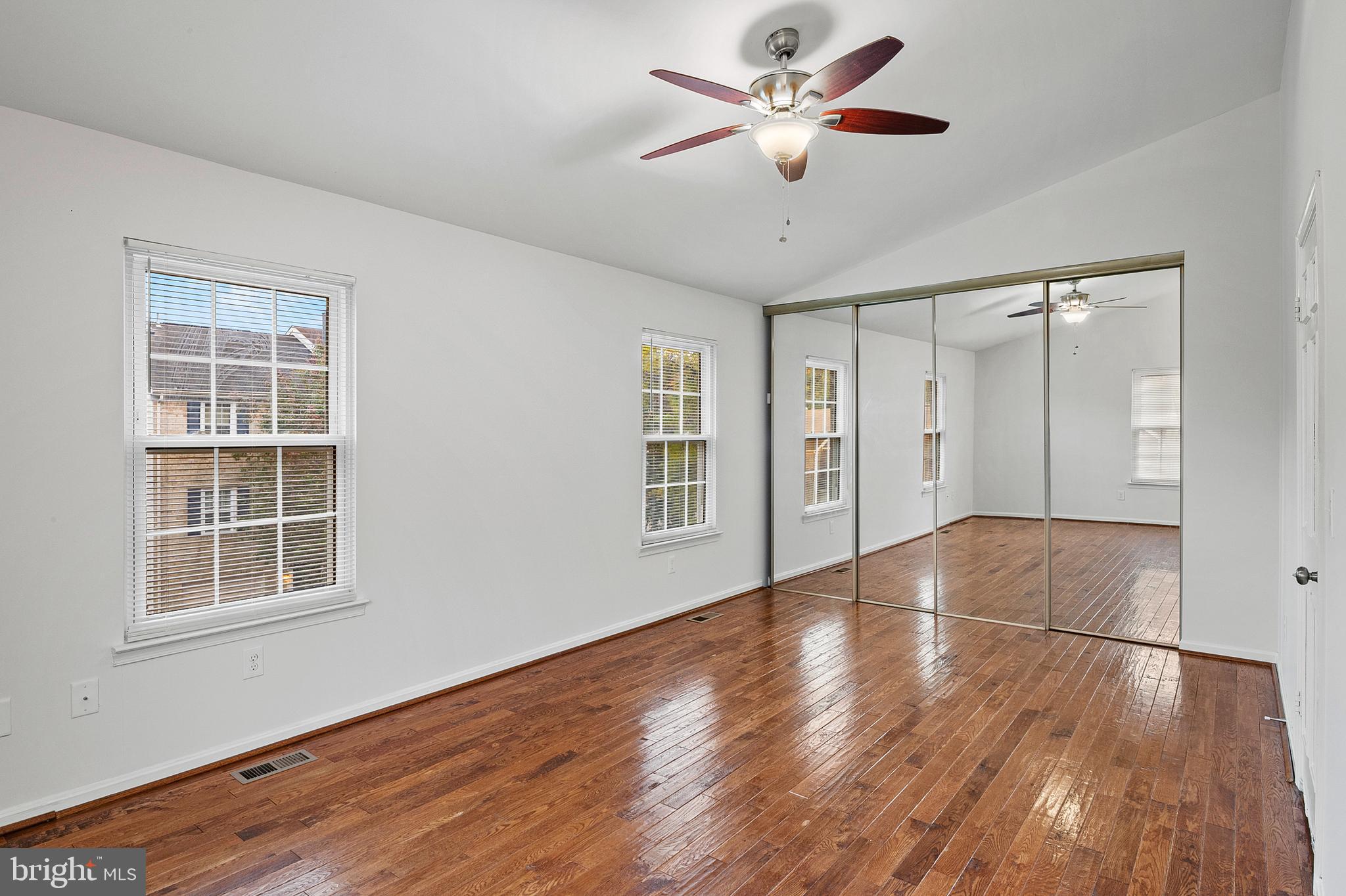 WOODSTREAM EAST PLAT NIN - Residential