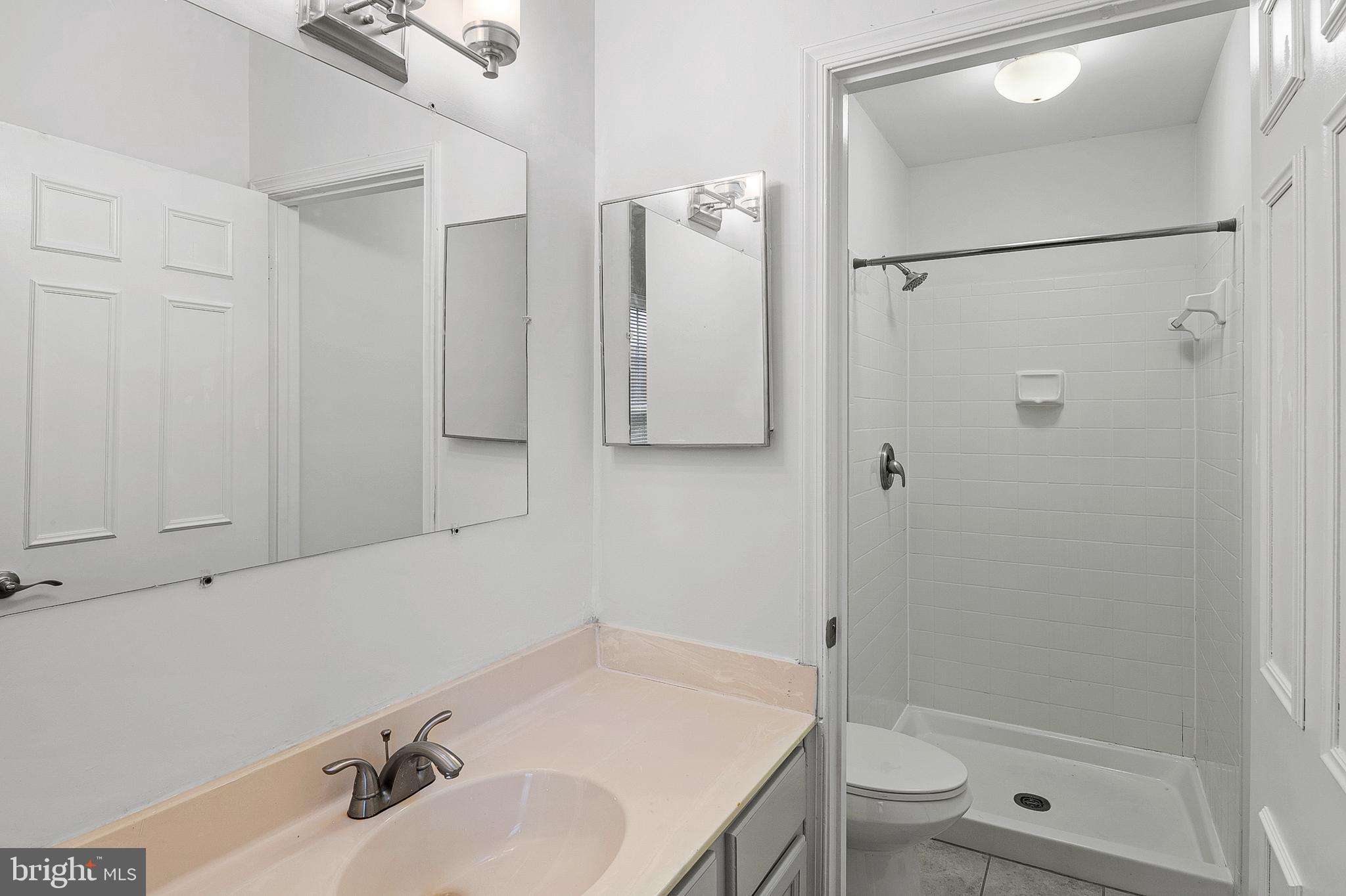 WOODSTREAM EAST PLAT NIN - Residential