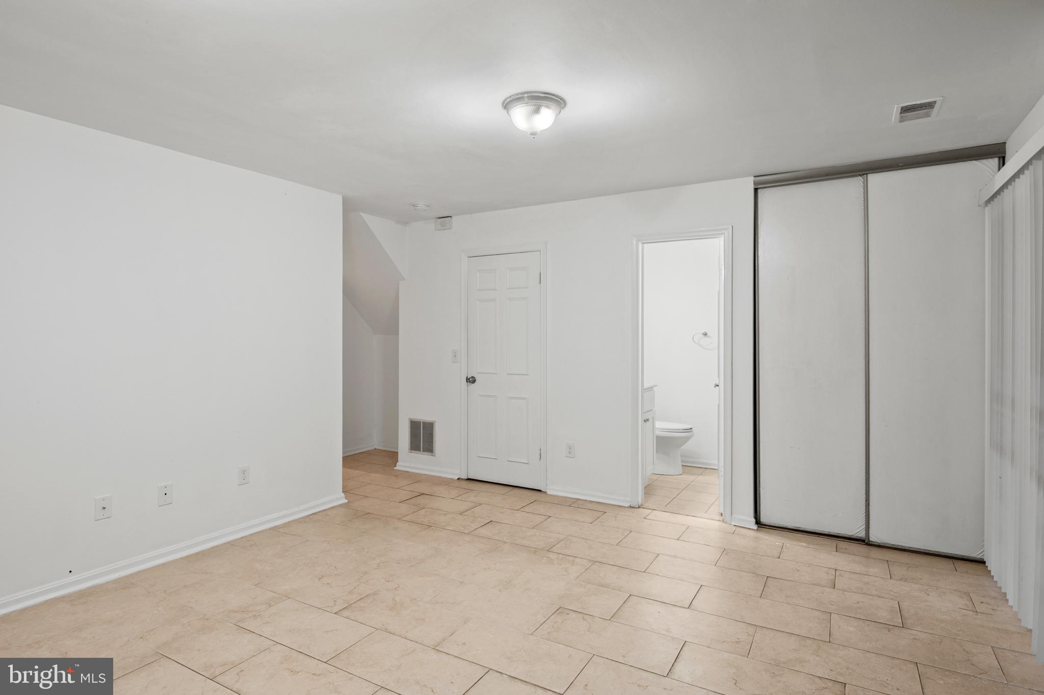 WOODSTREAM EAST PLAT NIN - Residential