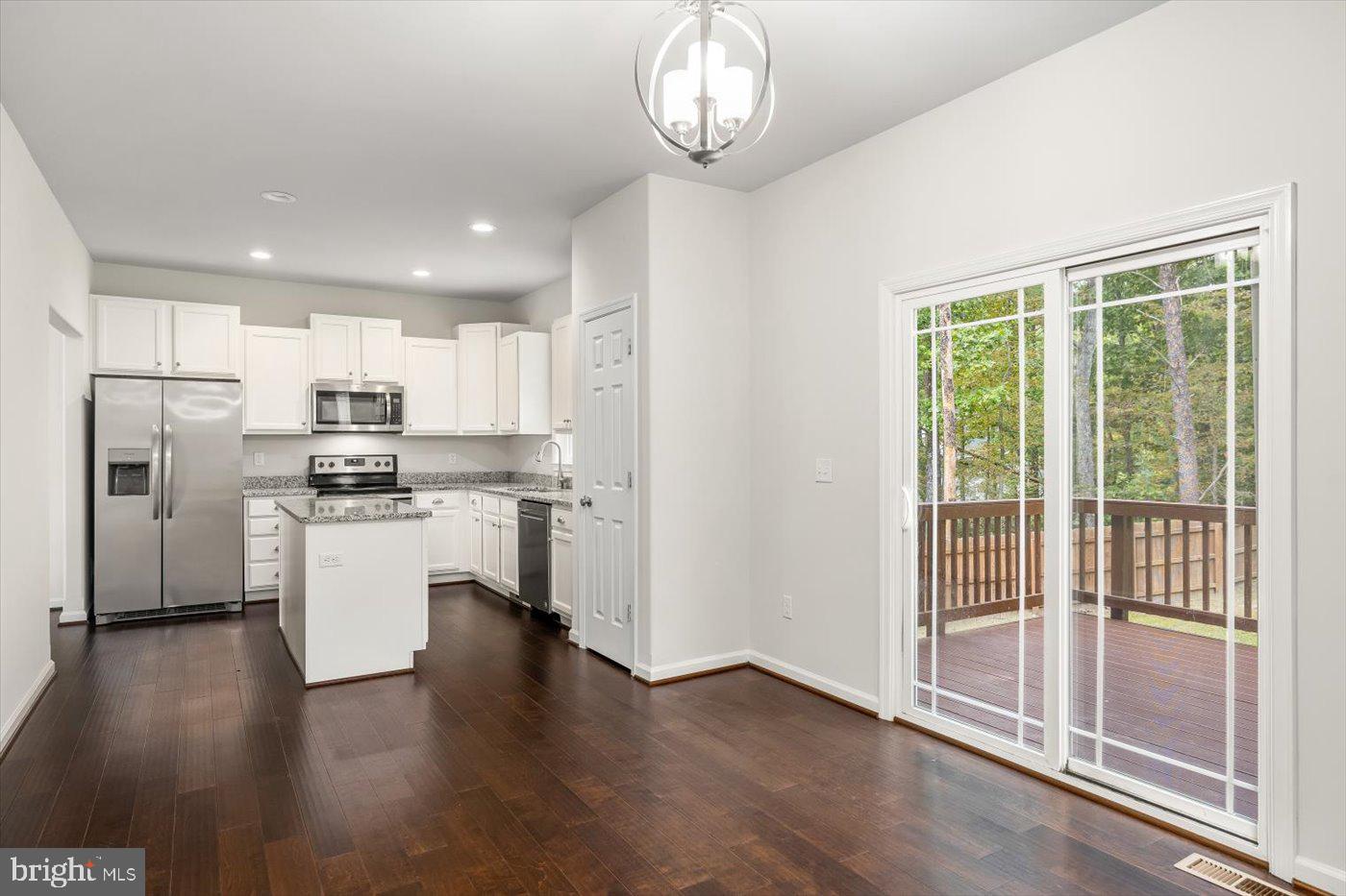 LAKE WILDERNESS - Residential