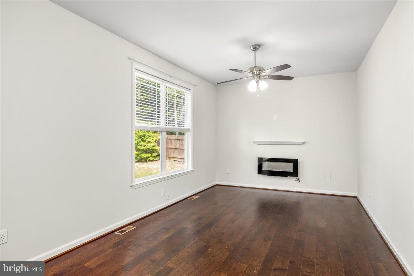 LAKE WILDERNESS - Residential