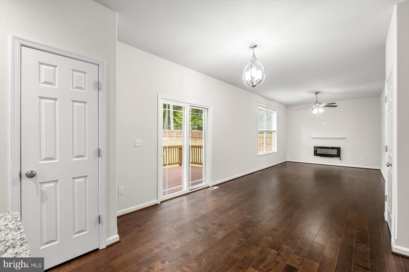 LAKE WILDERNESS - Residential