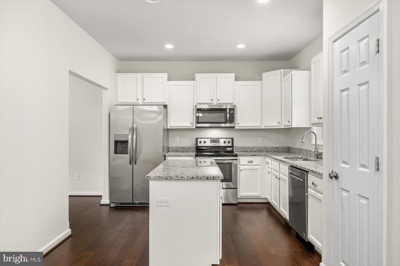 LAKE WILDERNESS - Residential