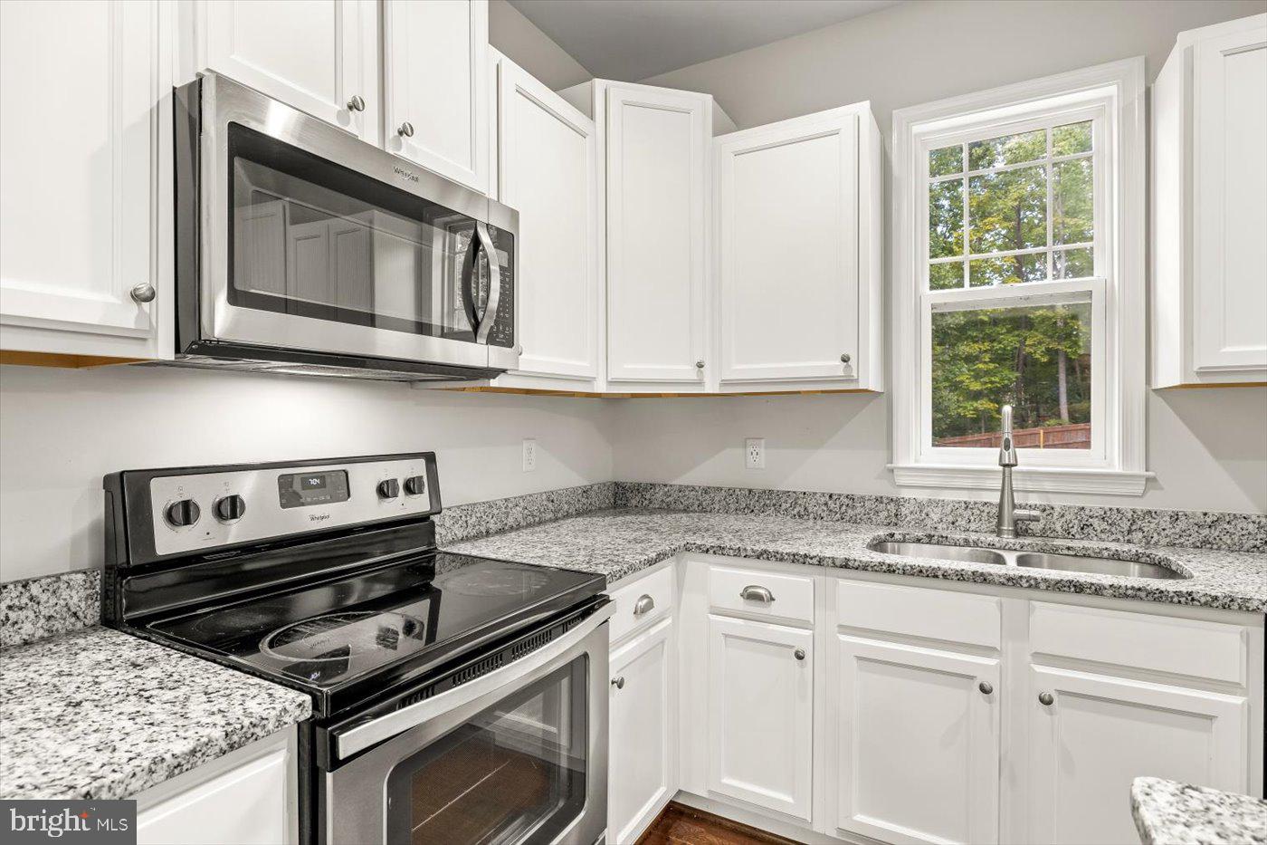 LAKE WILDERNESS - Residential