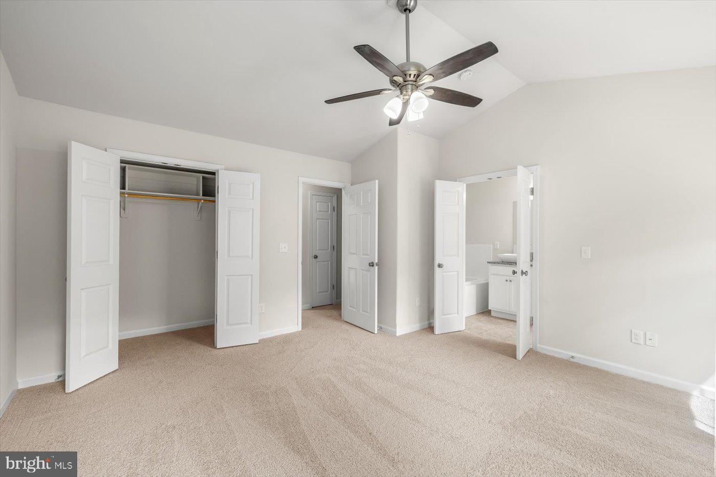 LAKE WILDERNESS - Residential