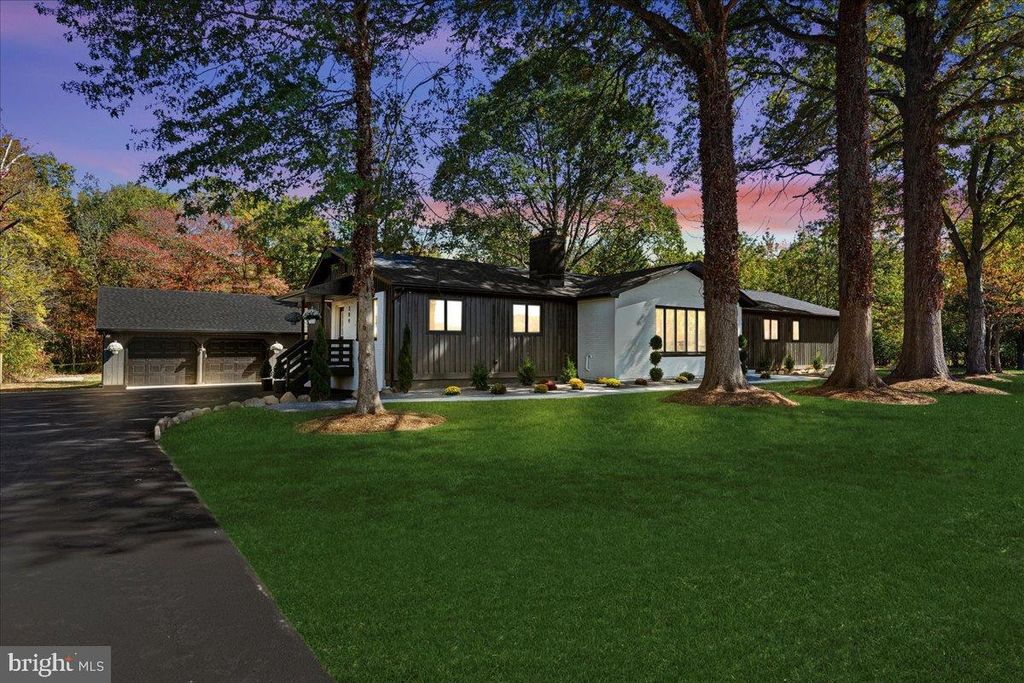 Photo of 309 Gordon Road, ROBBINSVILLE, NJ 08691 (MLS # NJME2067158)