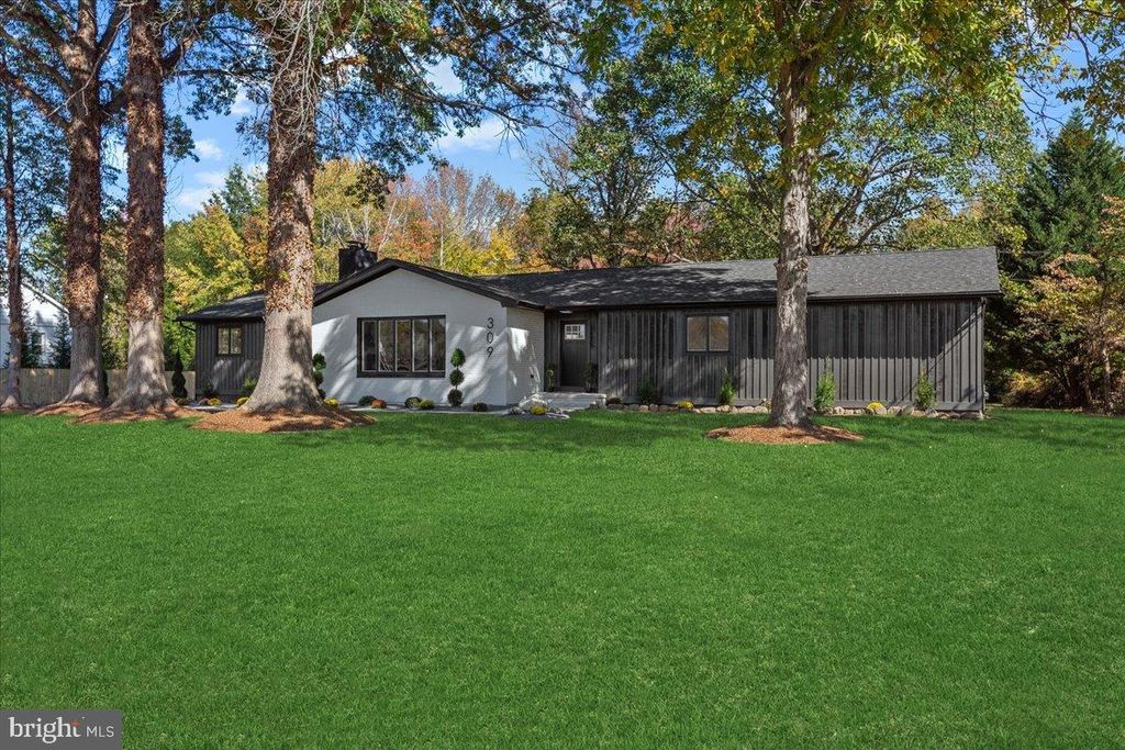 Photo of 309 Gordon Road, ROBBINSVILLE, NJ 08691 (MLS # NJME2067158)