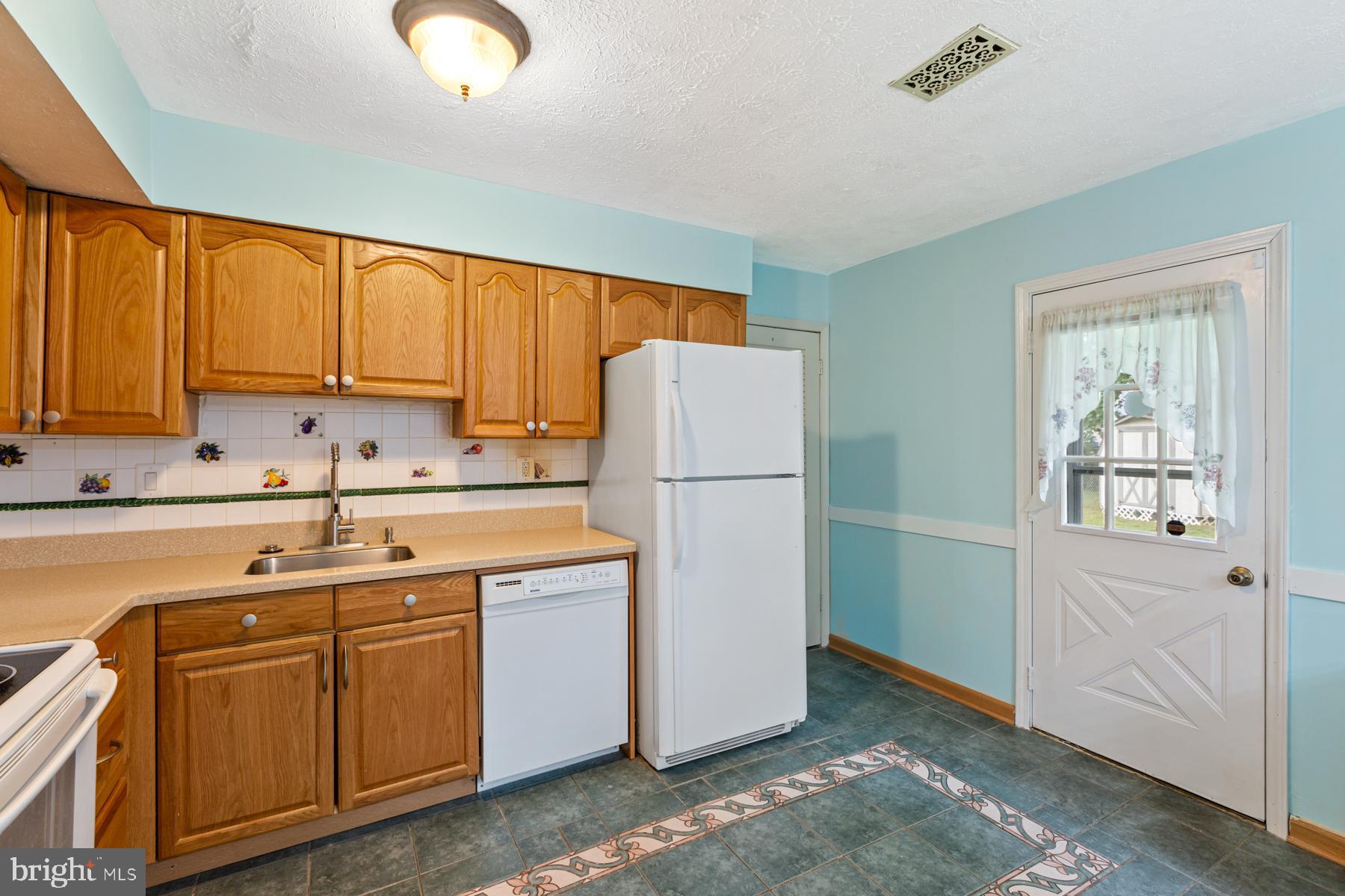 NORTHVIEW AT LAKE VILLAGE - Residential