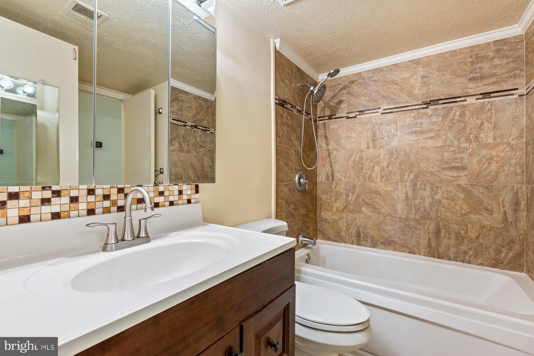 NORTHVIEW AT LAKE VILLAGE - Residential