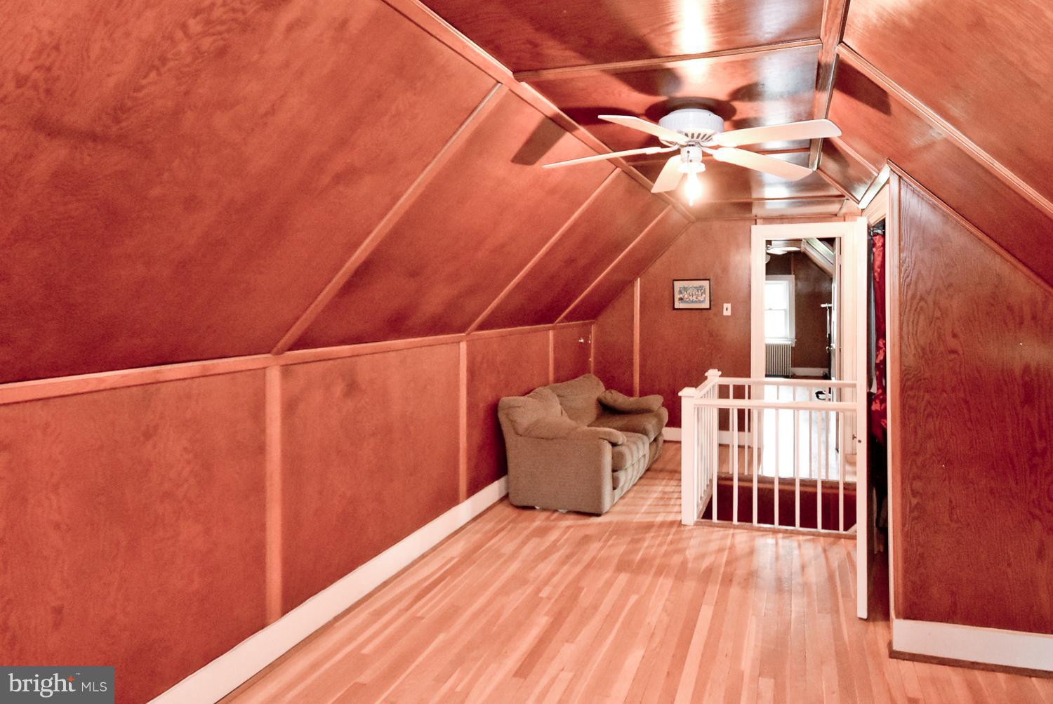 HILL CREST - Residential Lease