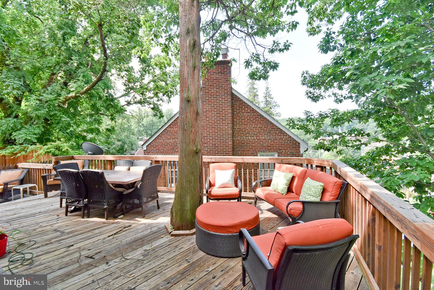 HILL CREST - Residential Lease